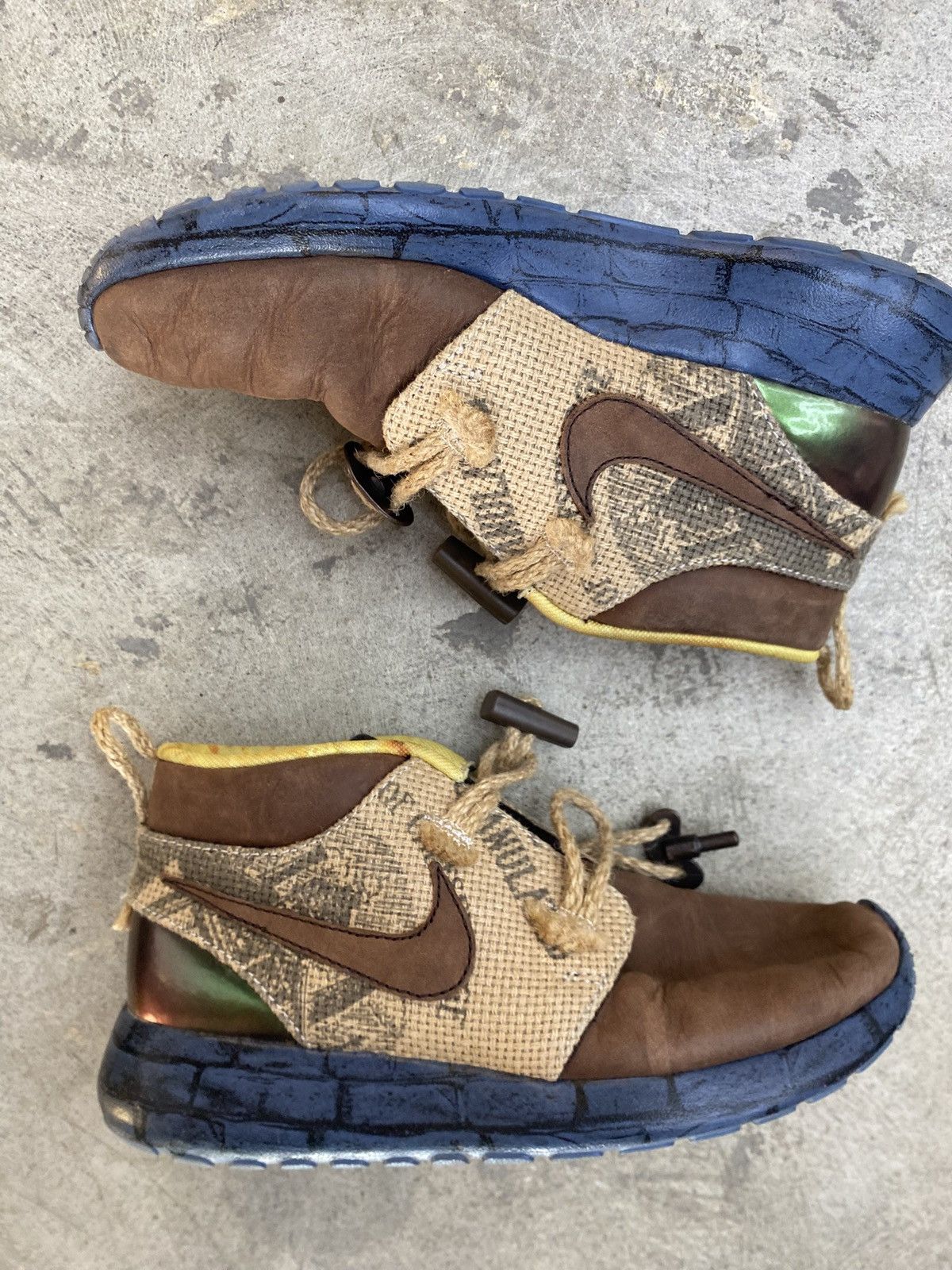 Nike RARE 3.5Y Nike Roshe RunThe Boxtrolls Trollstrikes Size US 5 / EU 37 - 1 Thumbnail