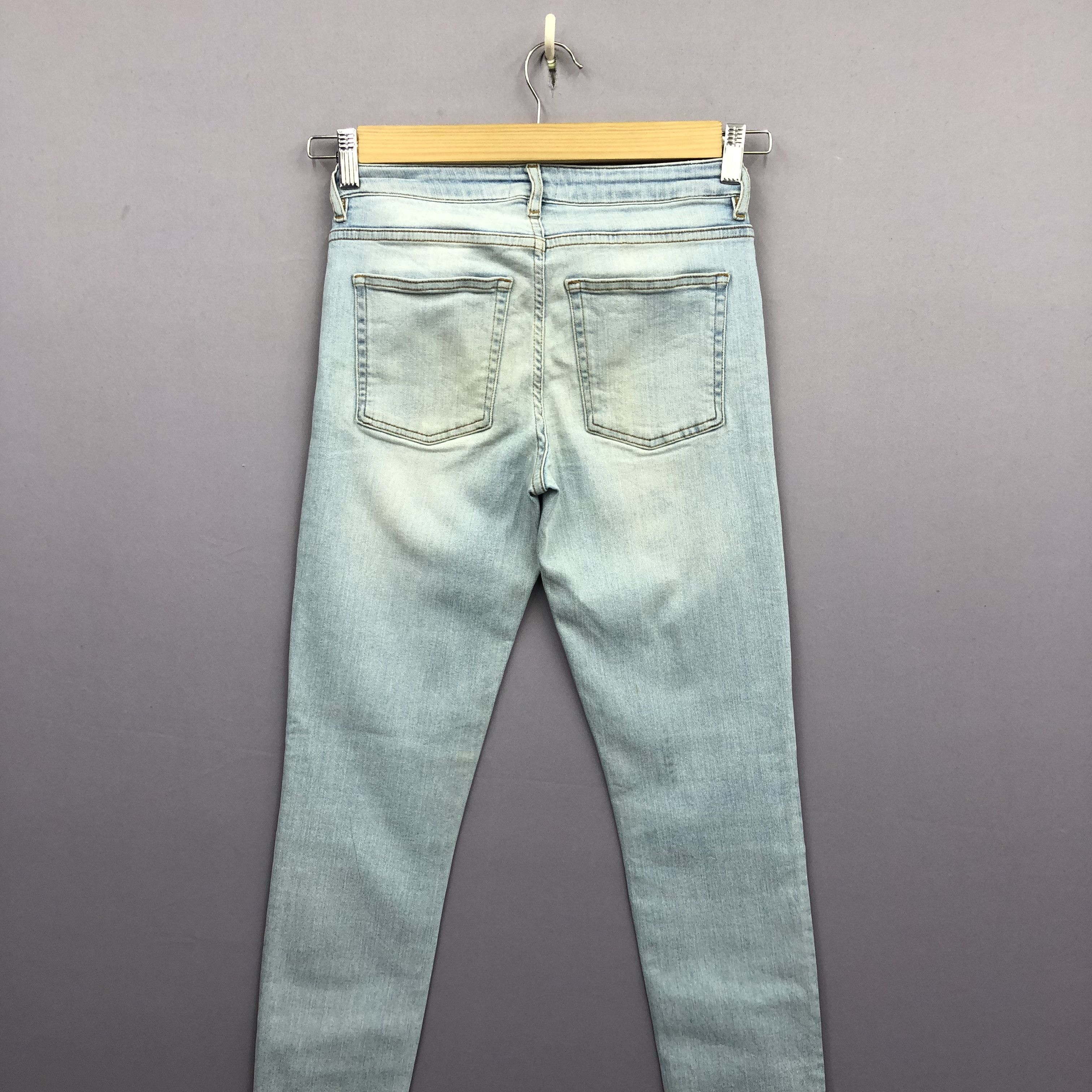 Acne Studios Vintage Acne Studio Skinny Jeans Acne Faded Light Wash Denim Size 26" / US 2 / IT 38 - 4 Thumbnail