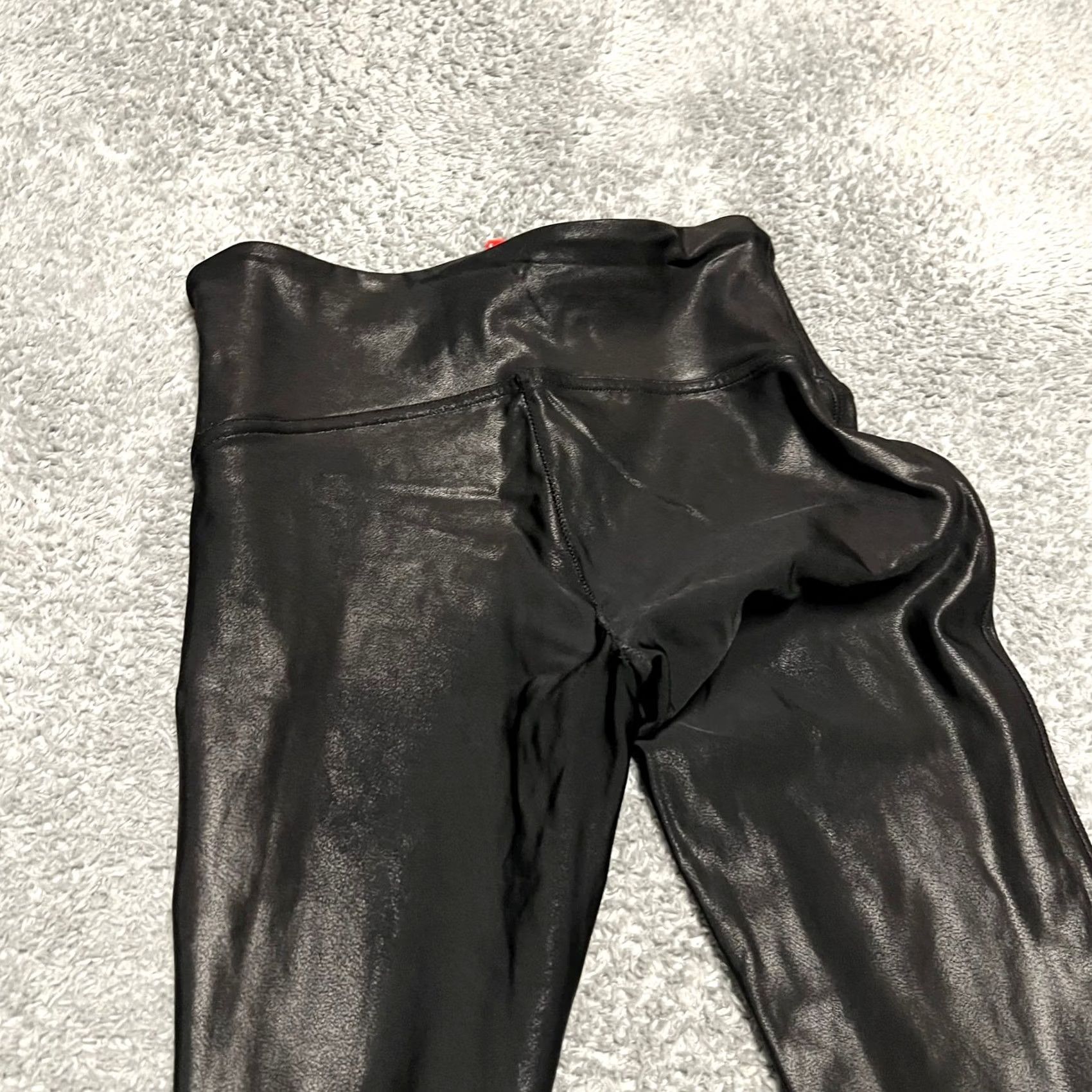 Spanx SPANX Leggings Pants Womens Medium Petite Faux Leather Shiny Metallic Pants Black Mens? Size 32" / US 10 / IT 46 - 4 Thumbnail