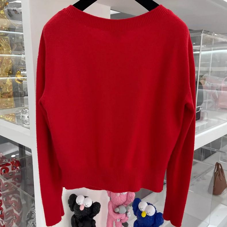 Chanel Chanel Red rhinestone wool knitted sweater Size XS / US 0-2 / IT 36-38 - 2 Thumbnail