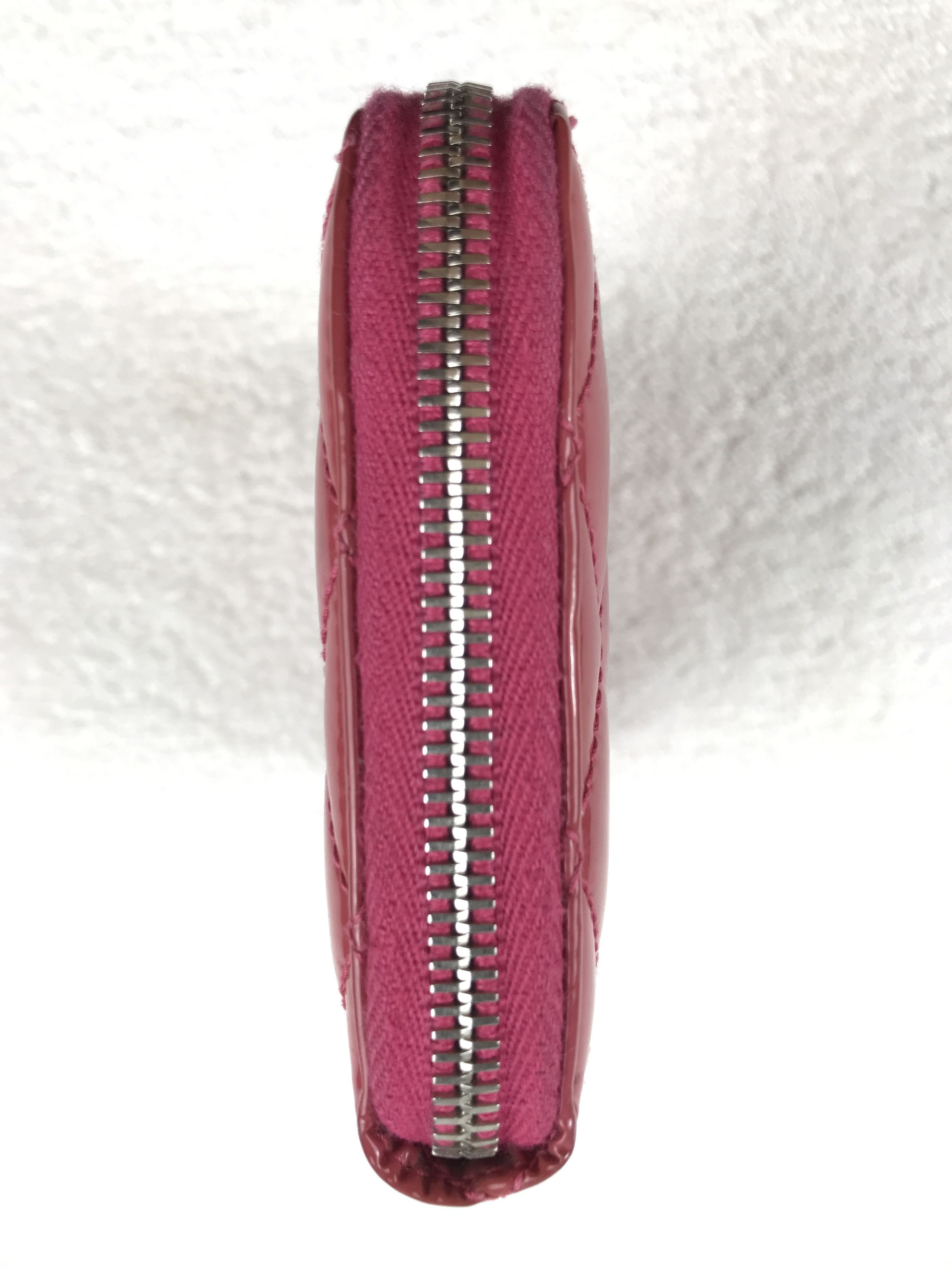 Chanel × Vintage Chanel Dark Pink Quilted Patent Leather Zip Around Wallet Size ONE SIZE - 9 Thumbnail