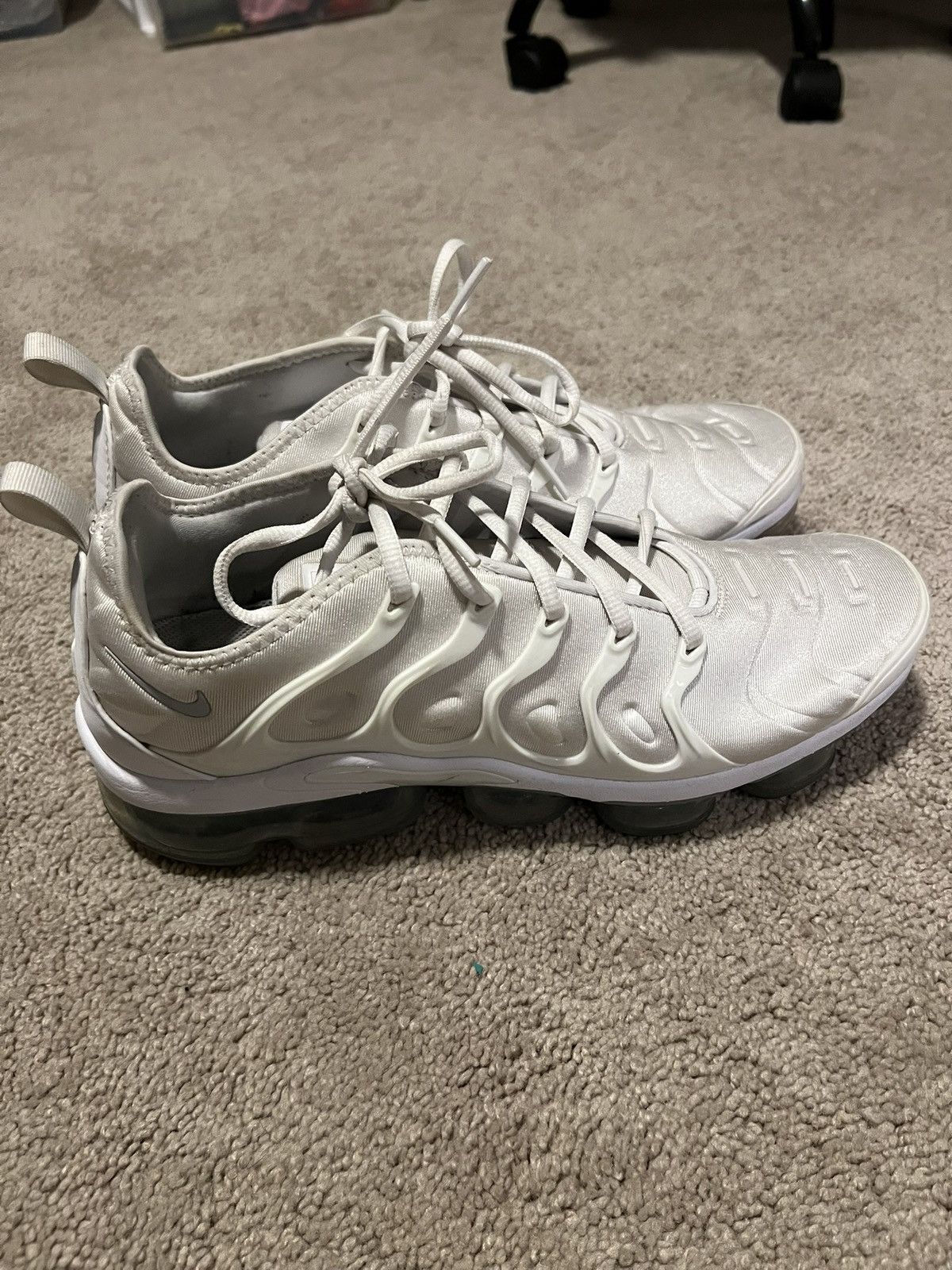 Nike Nike Vapormax Plus Size US 12 / EU 45 - 3 Thumbnail