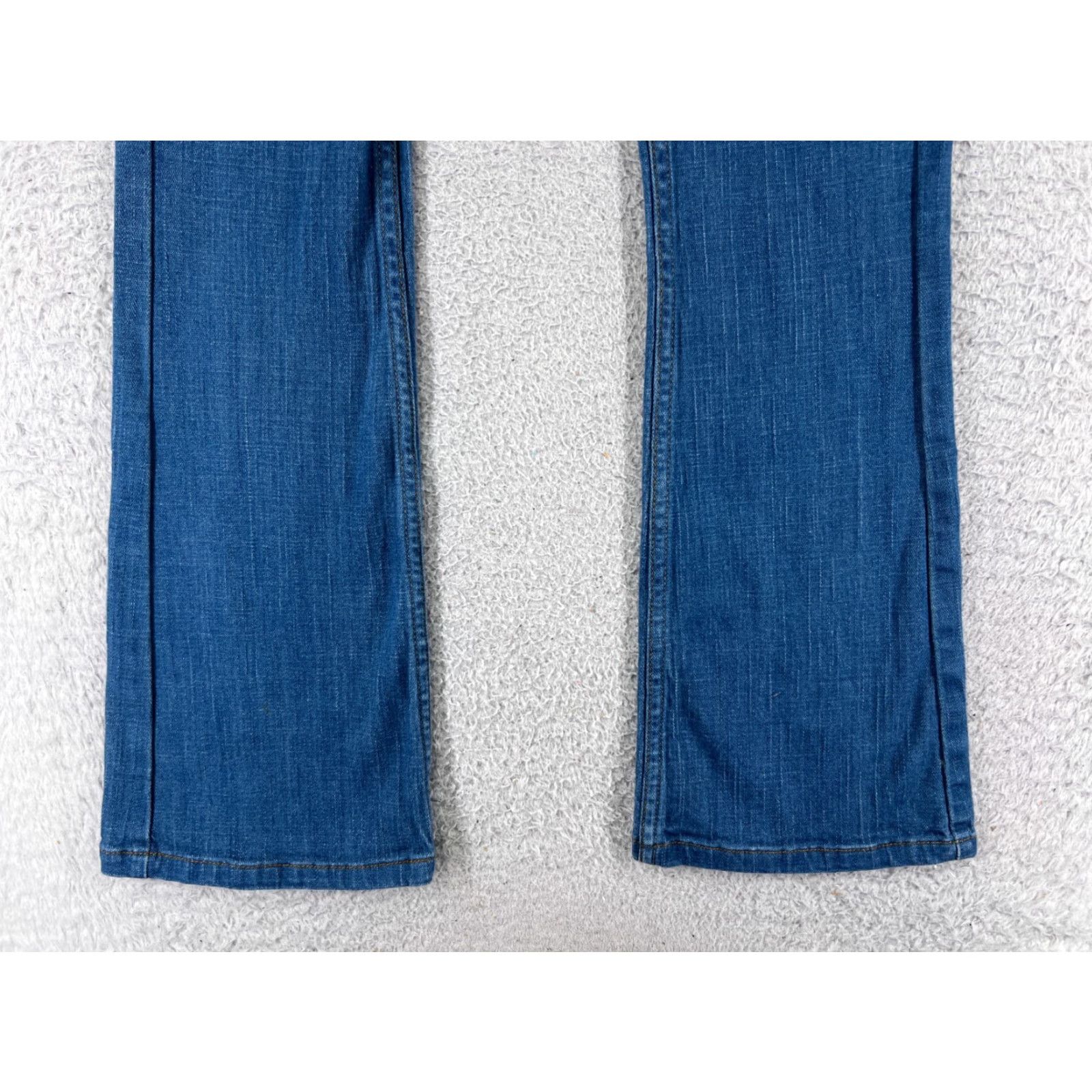 Vintage Vintage Tyler Skye Women’s Flared Denim Jeans 28 Blue Cotton Blend Slimming Stretch 30-inch Inseam Size 28" / US 6 / IT 42 - 2 Thumbnail
