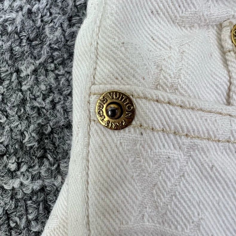 Louis Vuitton Louis Vuitton Beige dark embossed jeans 2502-Nextarrow Size 37" - 9 Thumbnail