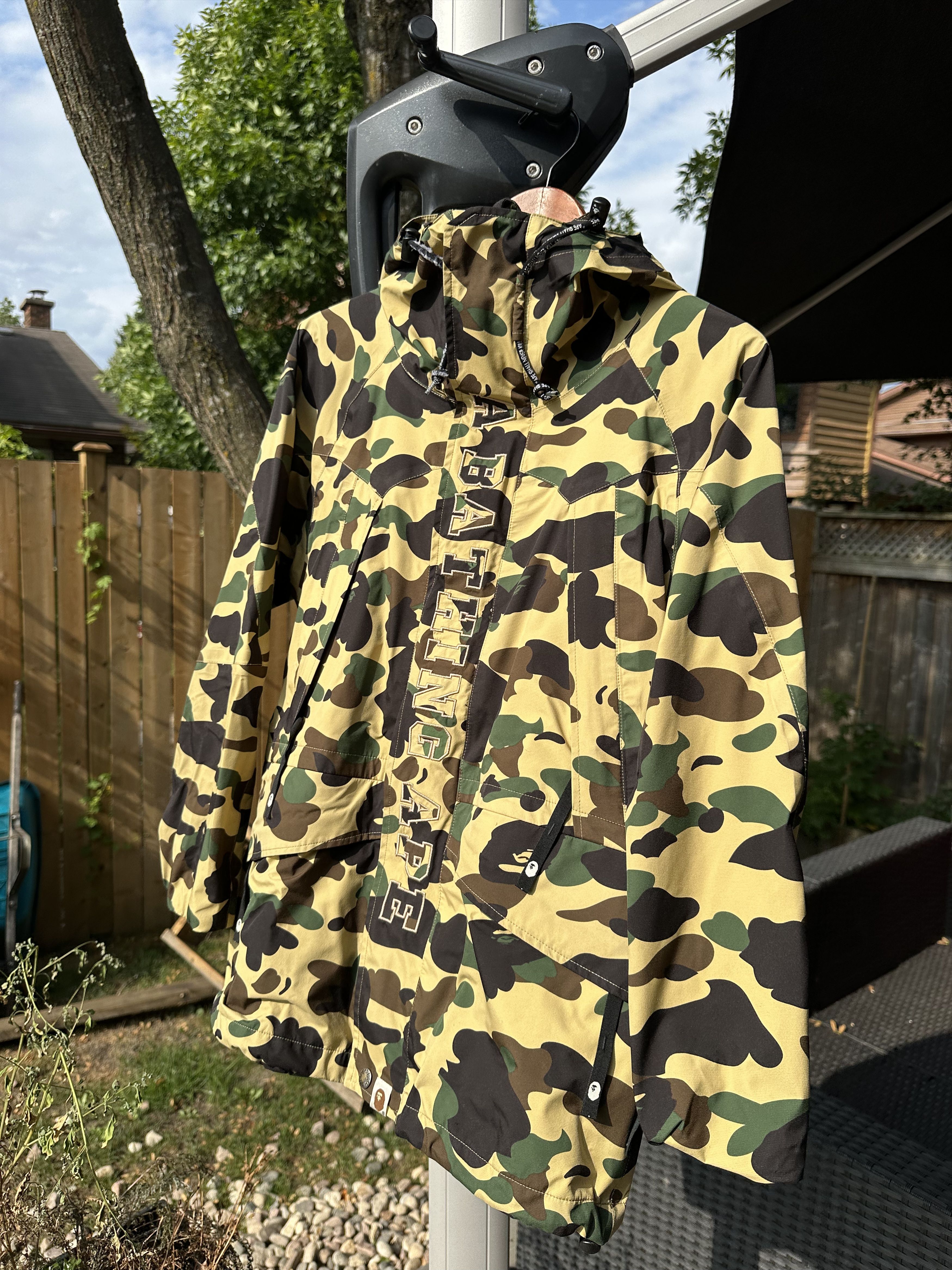 Bape BAPE 1st Camo Gore-Tex Snowboard Jacket Yellow Camo Size US M / EU 48-50 / 2 - 2 Thumbnail