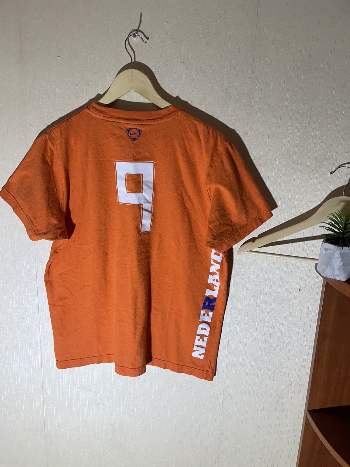 Nike × Vintage Nike Nederland 9 Roud Van Nistelrooy soccer vintage T shirt Size US L / EU 52-54 / 3 - 2 Thumbnail