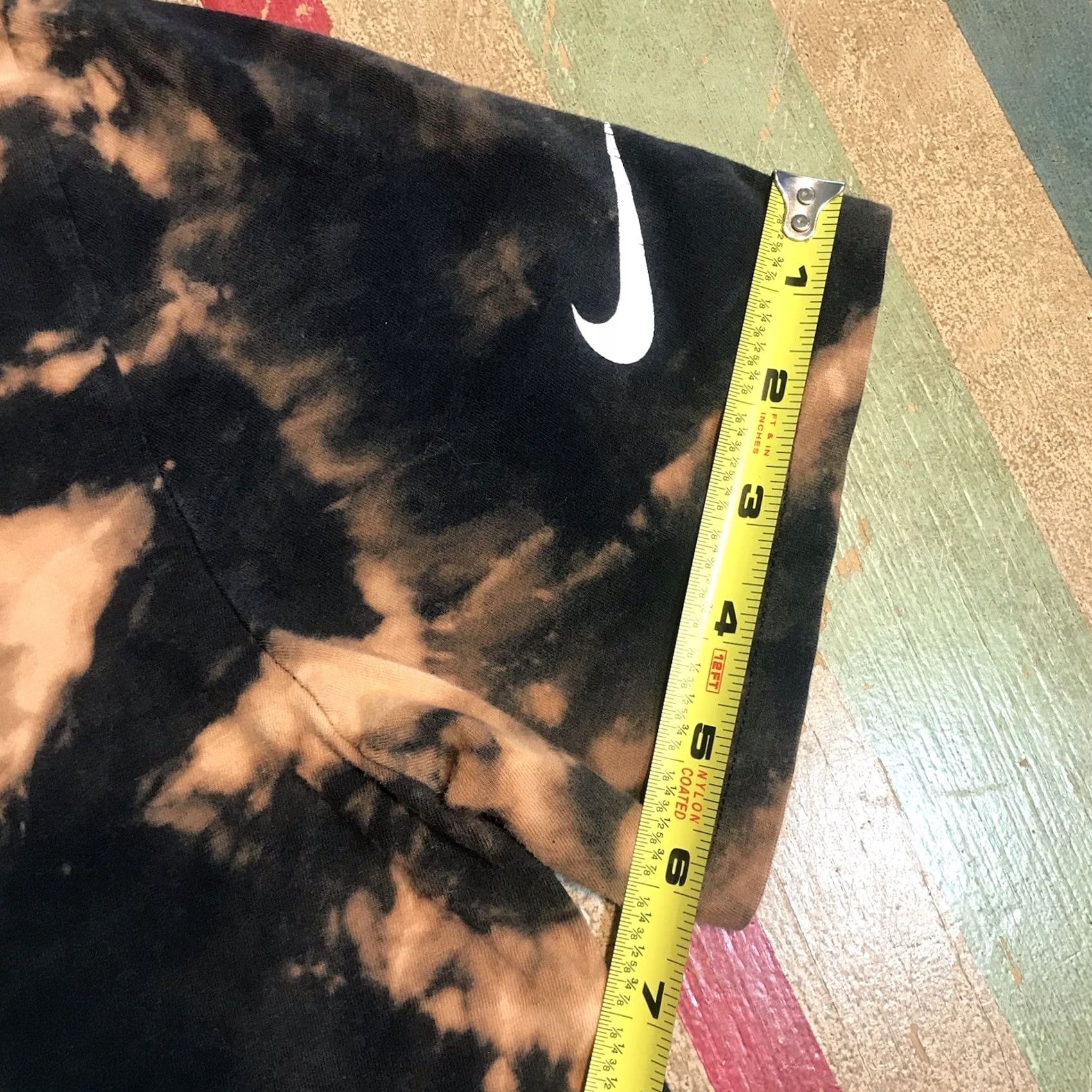 Nike Nike T Shirt Mens Small S Short Sleeve Crew Neck Tie Dye Black Swoosh 90s Grunge Hip Hop Classic College Clothing Size US S / EU 44-46 / 1 - 6 Thumbnail