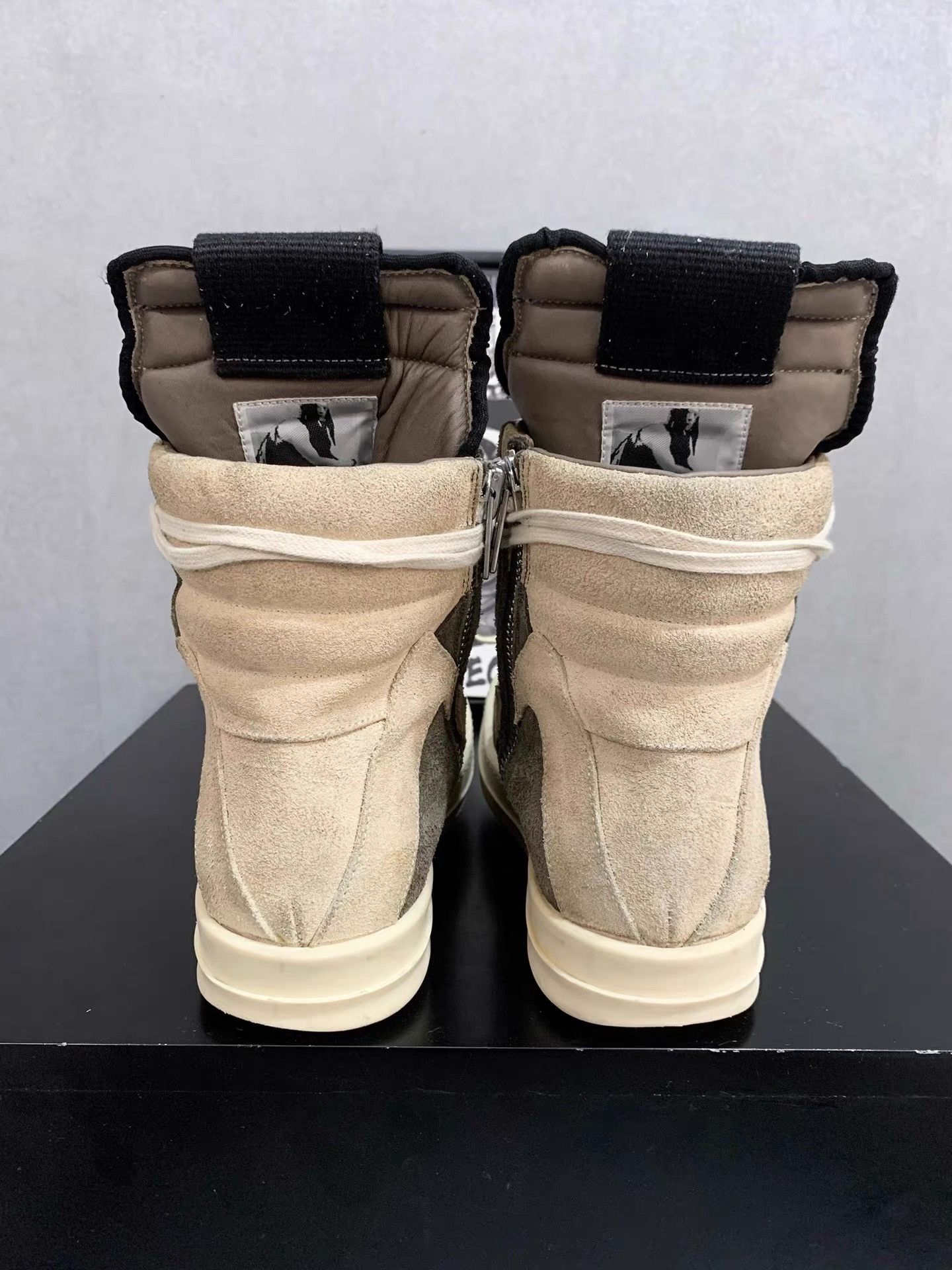 Rick Owens Rick Owens Grey Suede Inverted Triangle Shoes K34 Size US 7.5 / IT 37.5 - 7 Thumbnail