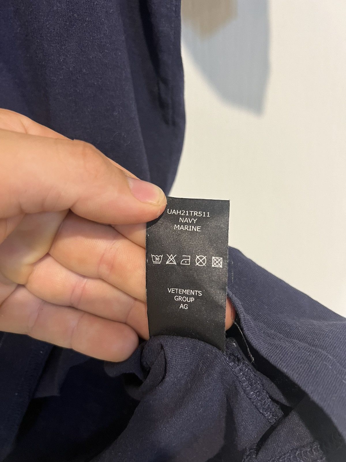 Vetements Vetements Polizei Tee Size US L / EU 52-54 / 3 - 9 Thumbnail