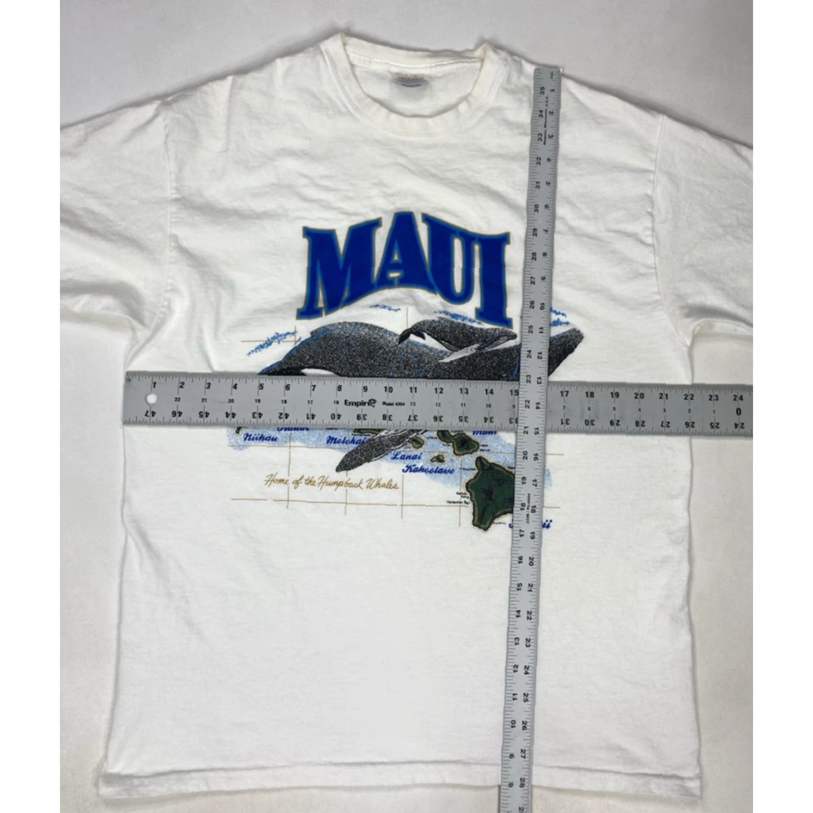 Hanes VINTAGE Maui Hawaii Humpback Whale Graphic T-shirt Men Large White Short Sleeve Size US L / EU 52-54 / 3 - 6 Thumbnail