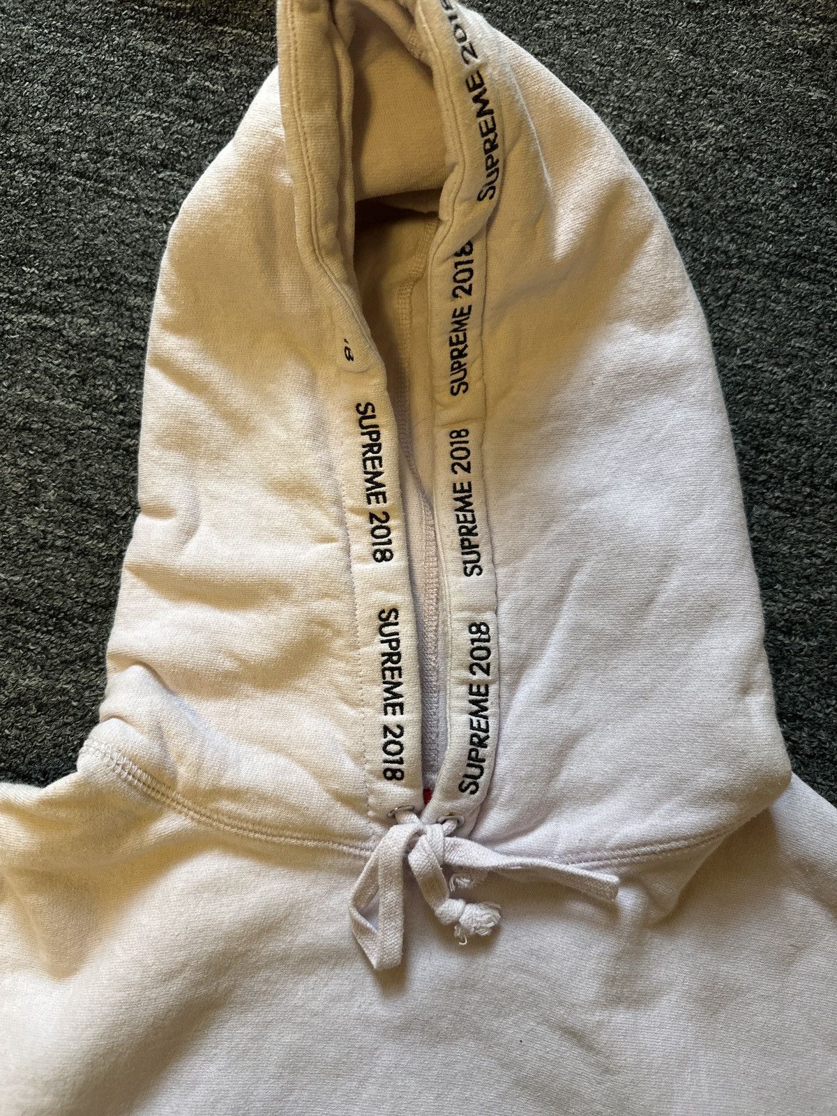 Supreme Supreme channel hoodie from 2018 Size US L / EU 52-54 / 3 - 1 Thumbnail