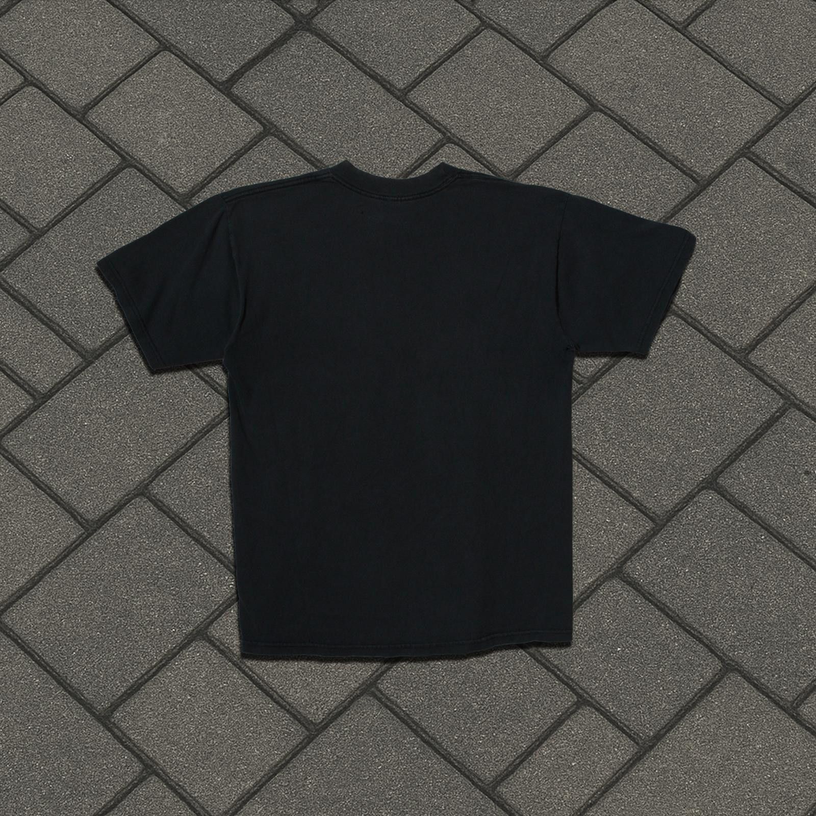 Vintage A Global Threat Graffiti Tee Size US M / EU 48-50 / 2 - 4 Thumbnail