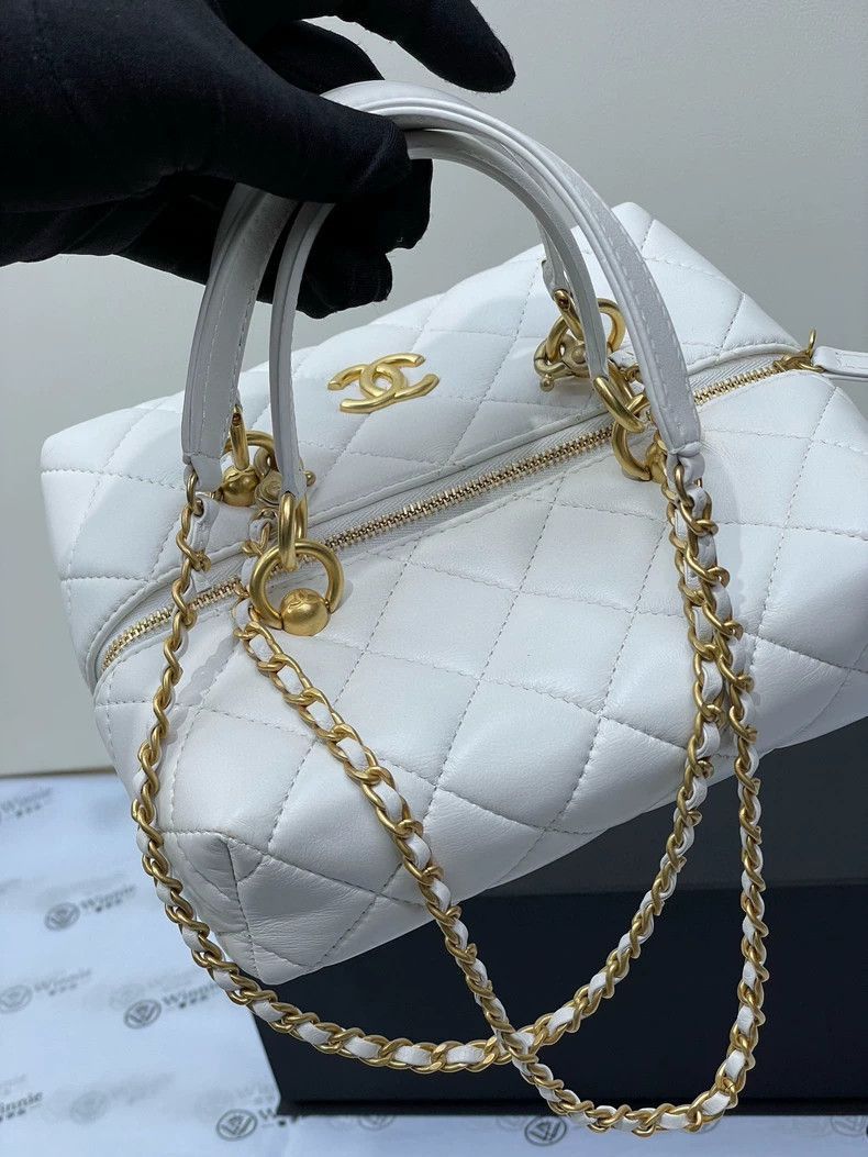 Chanel Chanel White Leather Chain Bag -2505 Size ONE SIZE - 7 Thumbnail