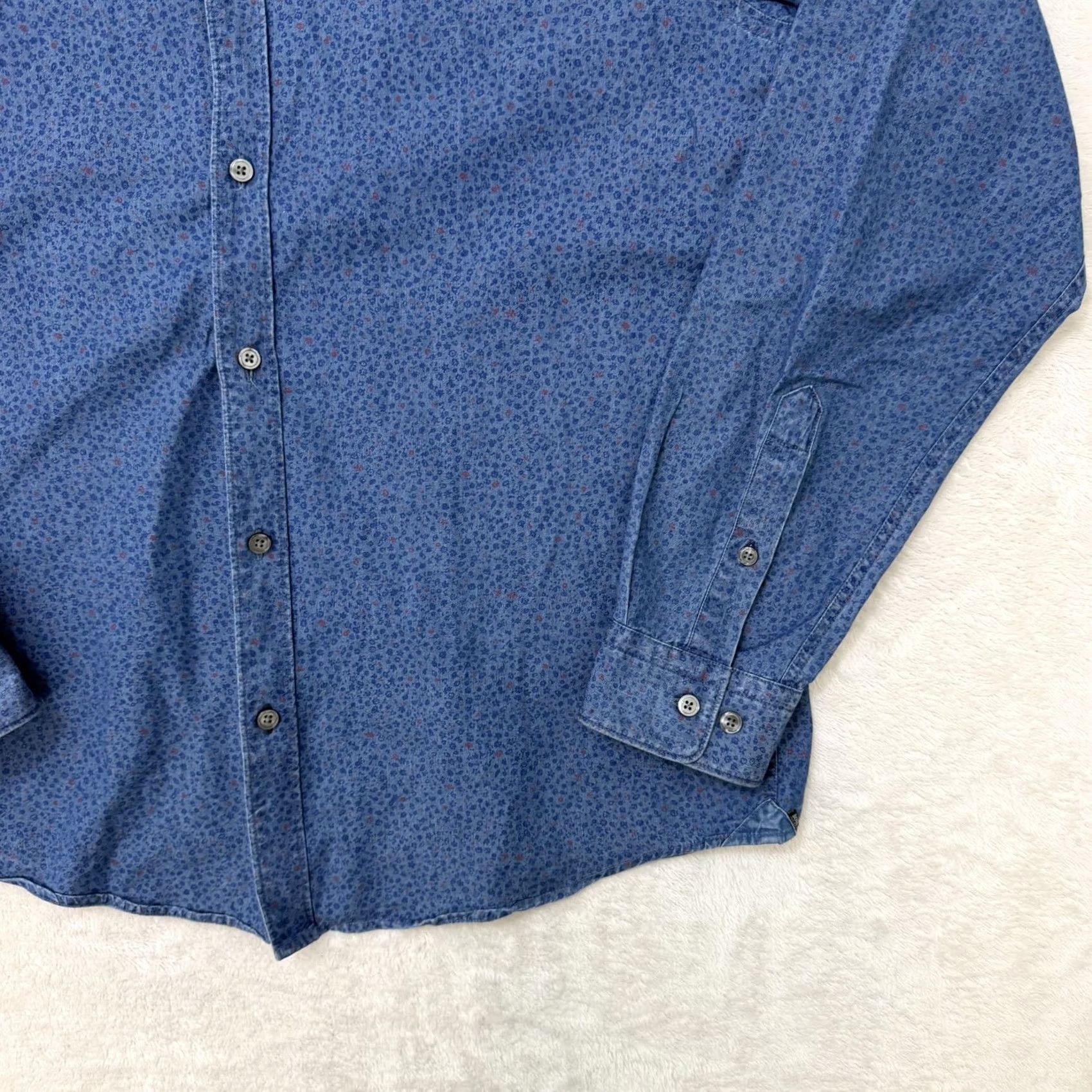 Hugo Boss VINTAGE None Hugo Boss Shirt Mens XL Blue Floral Chambray Regular Fit Button Up Size US XL / EU 56 / 4 - 5 Thumbnail