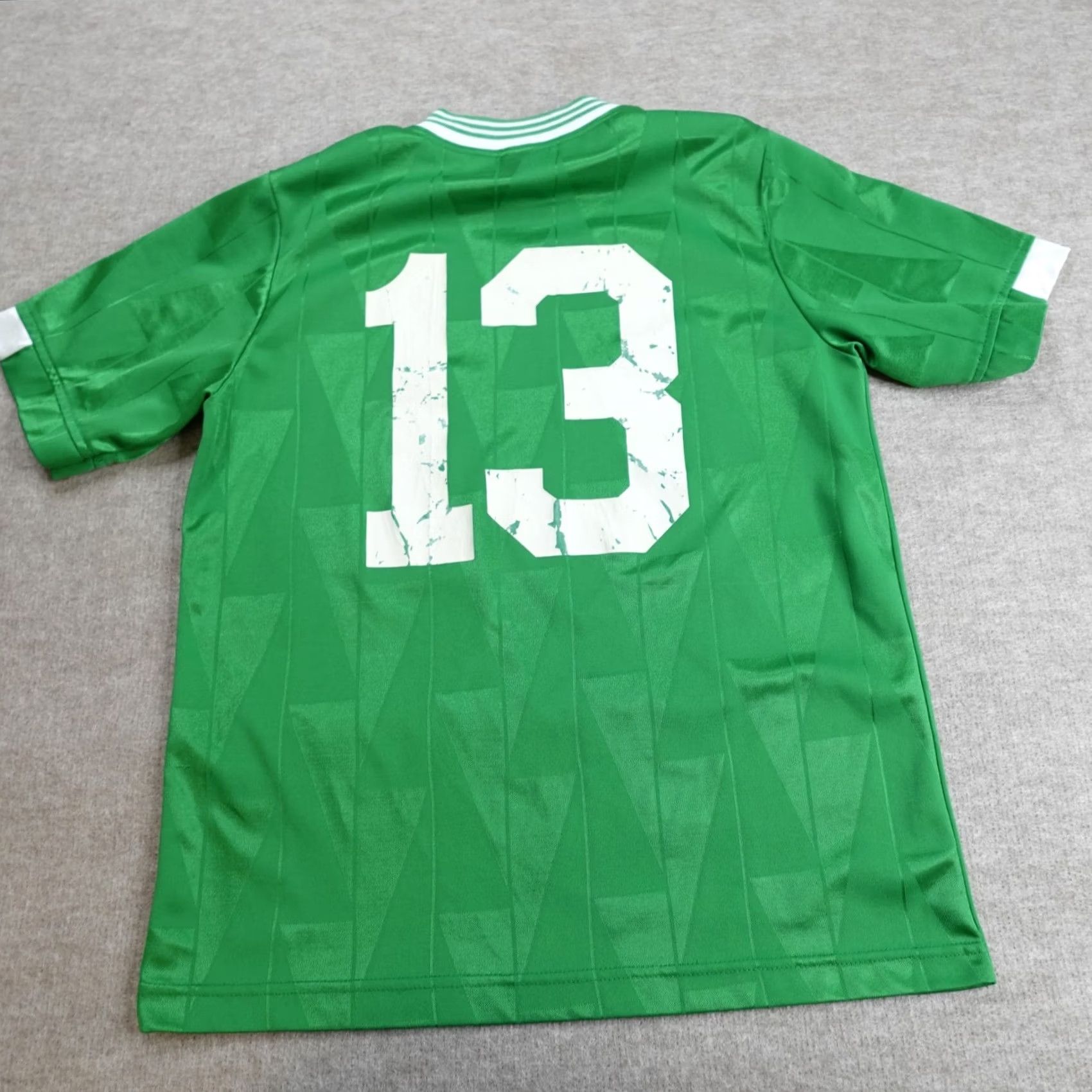 Umbro VINTAGE Umbro Shirt Green Double Sided Satin Made in USA Soccer Football #13 Mens Regular L Adult Green Satin Back Number 90s Size US L / EU 52-54 / 3 - 4 Thumbnail