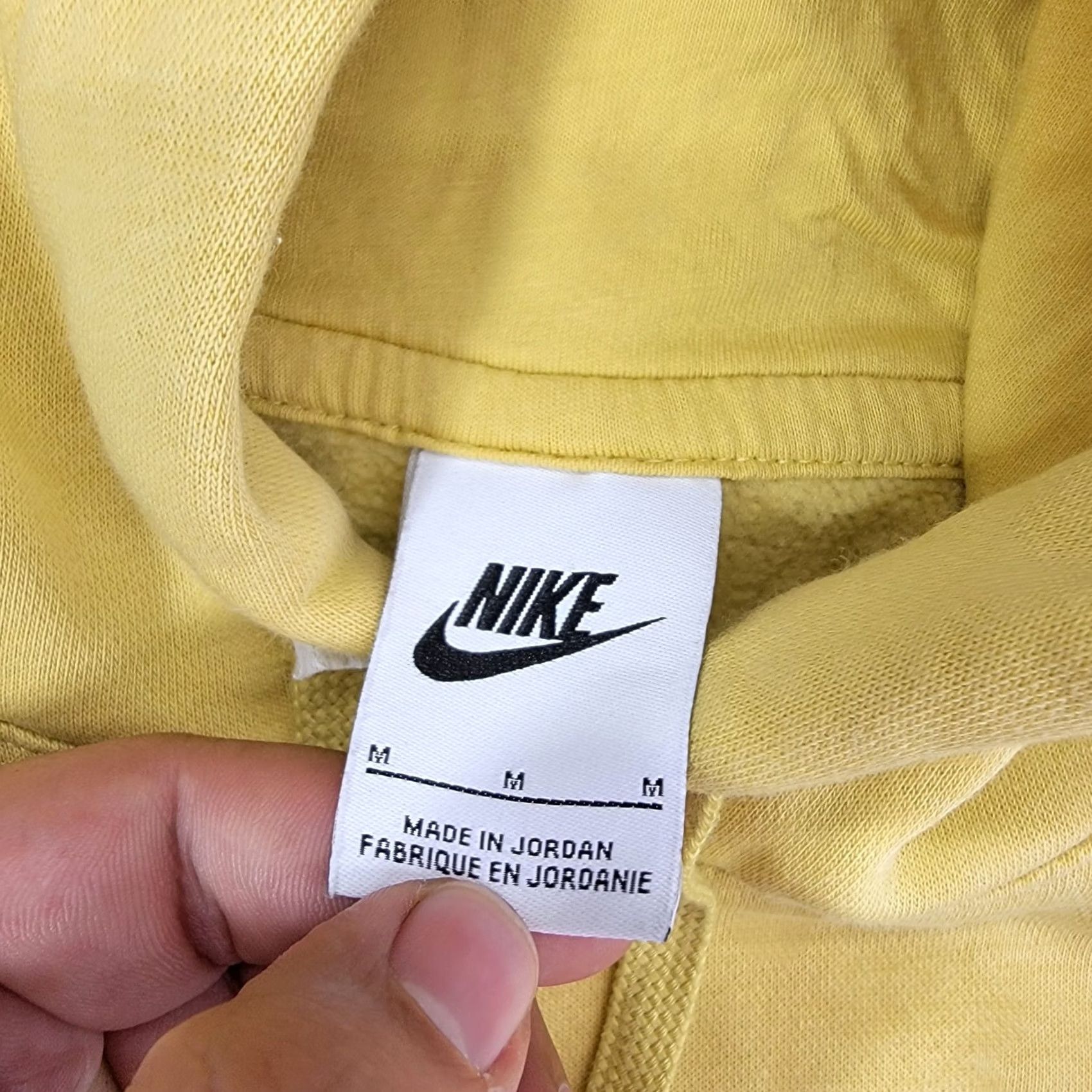 Nike VINTAGE Nike Swoosh Yellow Gold Pullover Hoodie Sweatshirt Men's M faded Hoodie Size US M / EU 48-50 / 2 - 5 Thumbnail