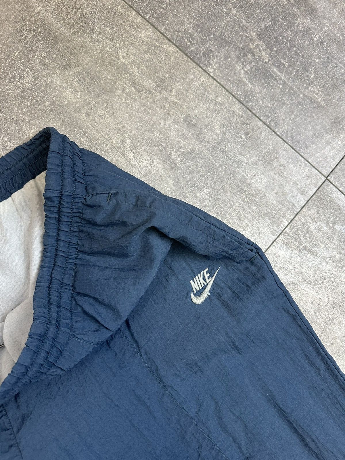 Nike Nike Vintage Rare Sweatpants Small Swosh Logo Size US 32 / EU 48 - 8 Thumbnail