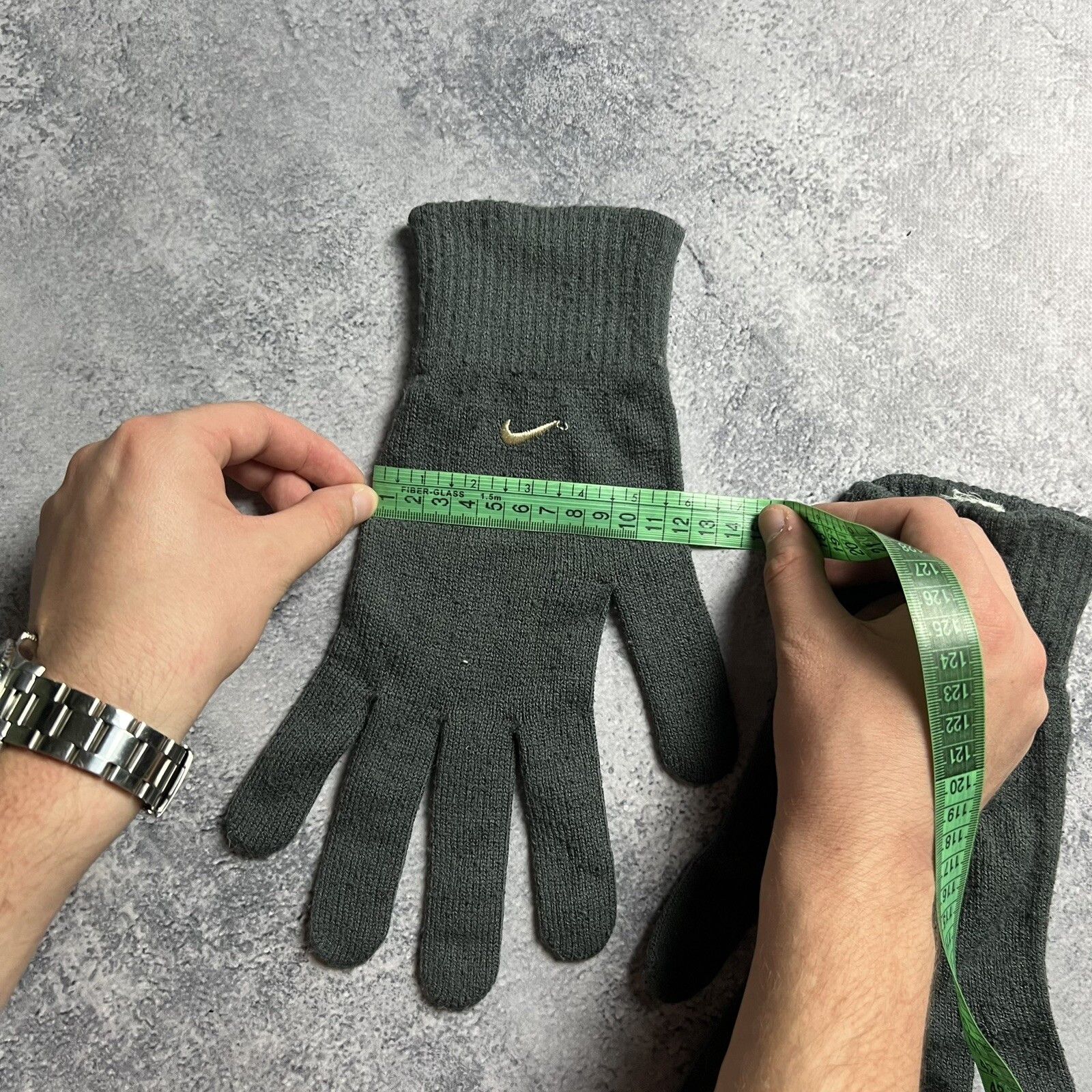 Nike Nike Vintage Gloves Men's Gray Acrylic ` Size ONE SIZE - 8 Thumbnail