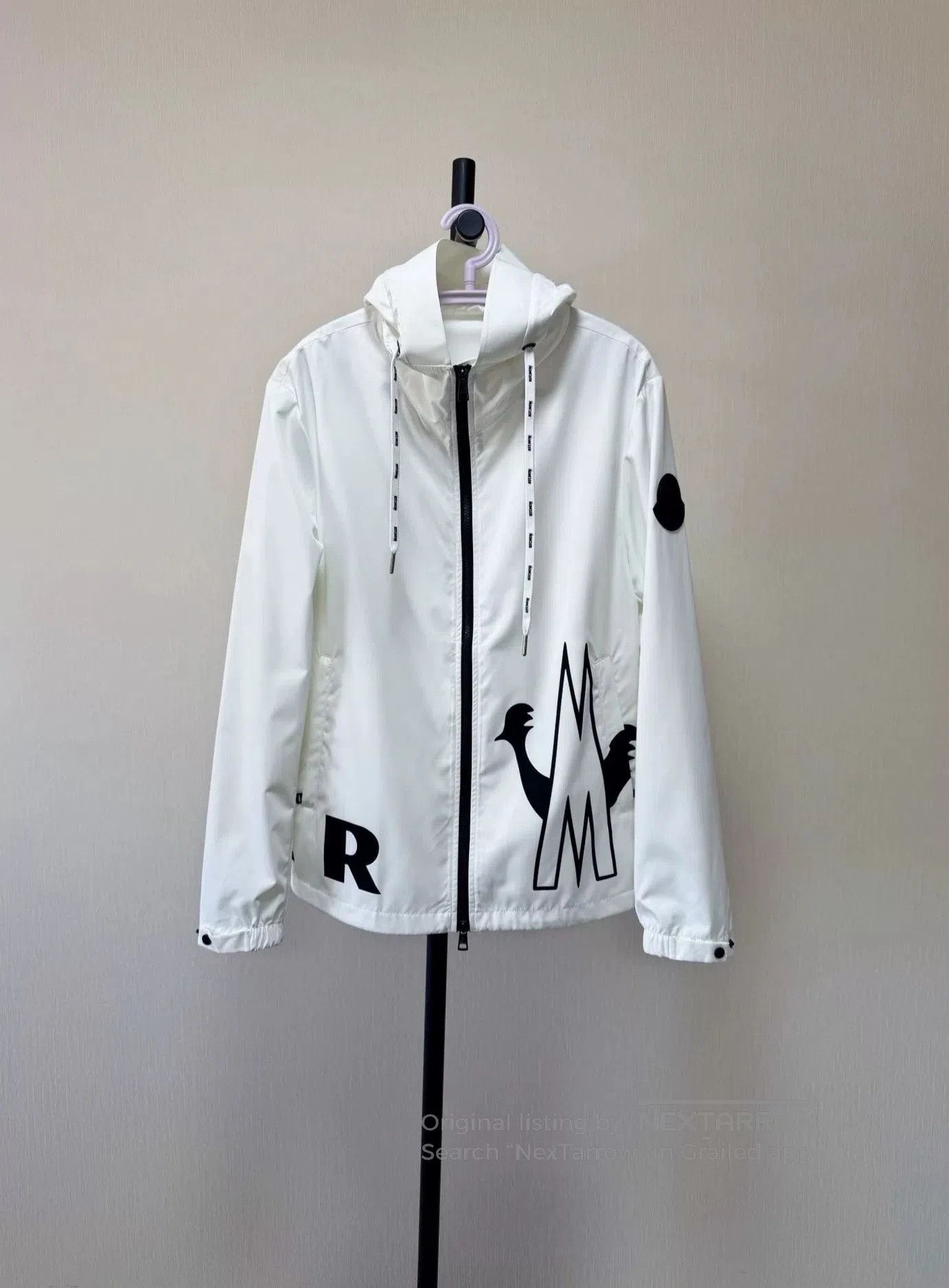 Moncler Moncler White Casual Hooded Jacket. Size S / US 4 / IT 40 - 1 Thumbnail