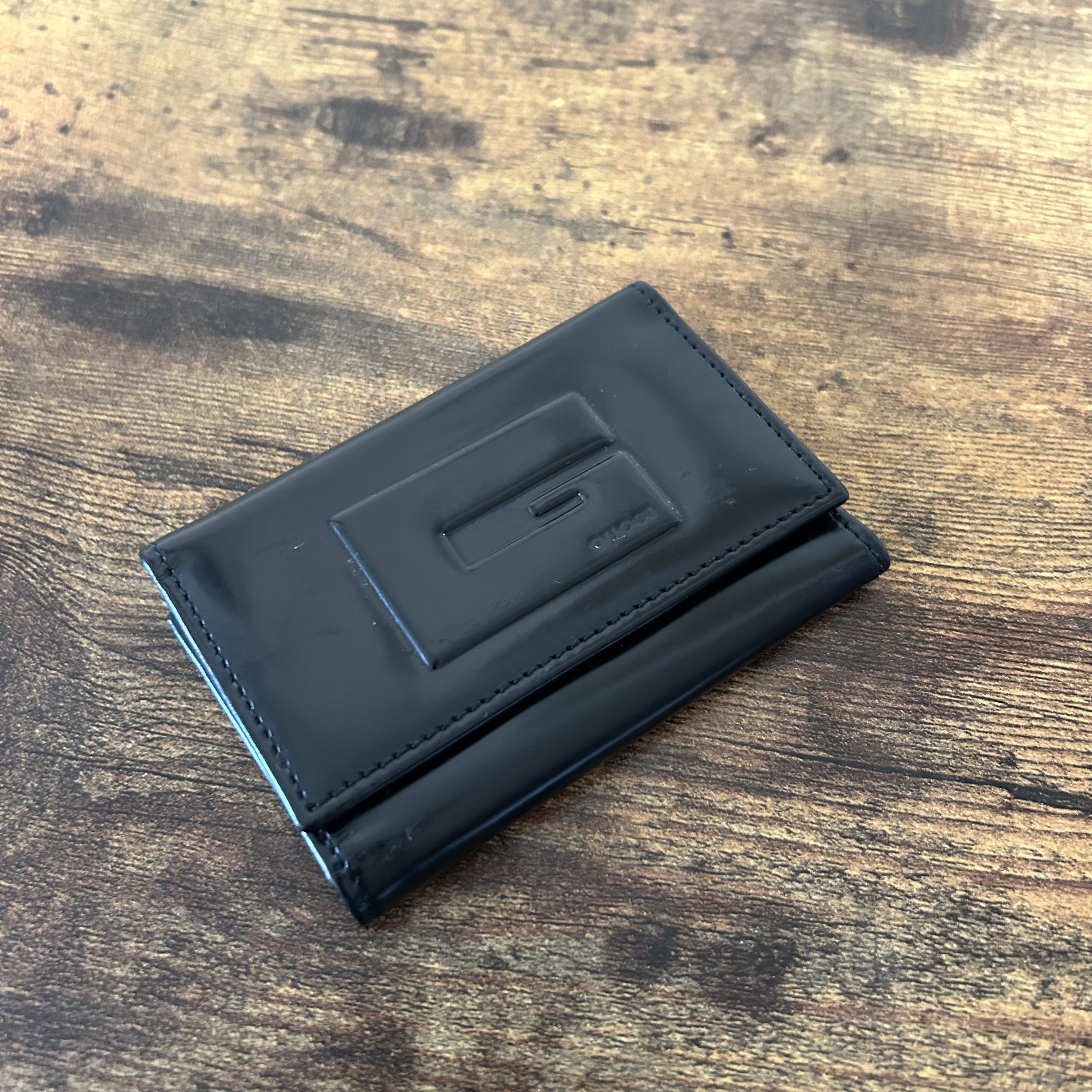 Gucci Gucci Key Holder Wallet - G logo patent leather Size ONE SIZE - 1 Thumbnail