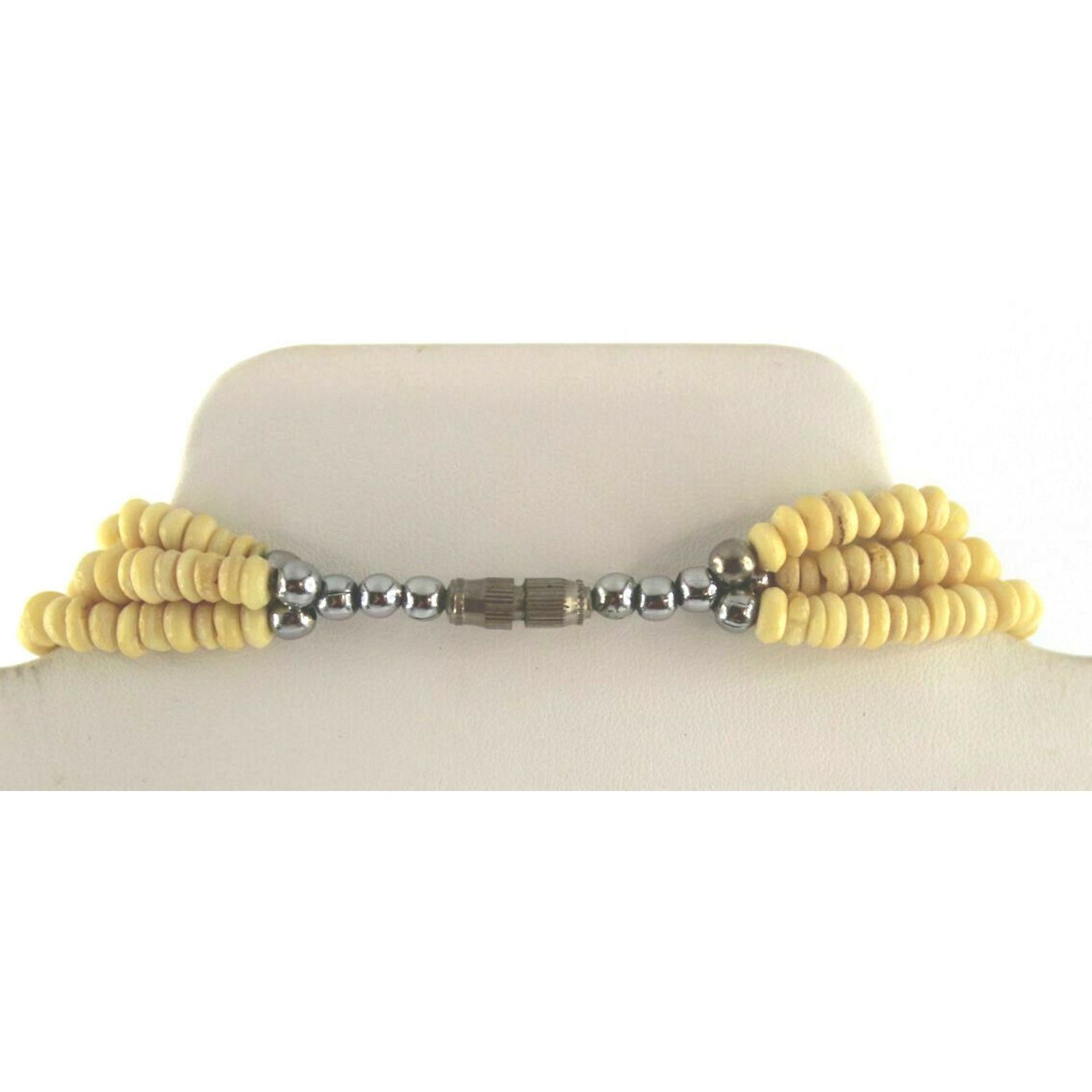 Other Chunky Beige Small and Disc Shaped Bone Bead Necklace Size ONE SIZE - 3 Thumbnail