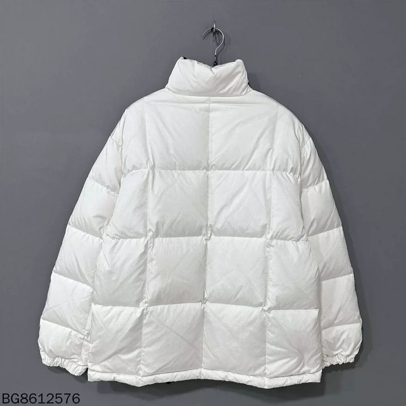 Louis Vuitton Louis Vuitton Ski Capsule Down Jacket- Size XS / US 0-2 / IT 36-38 - 3 Thumbnail