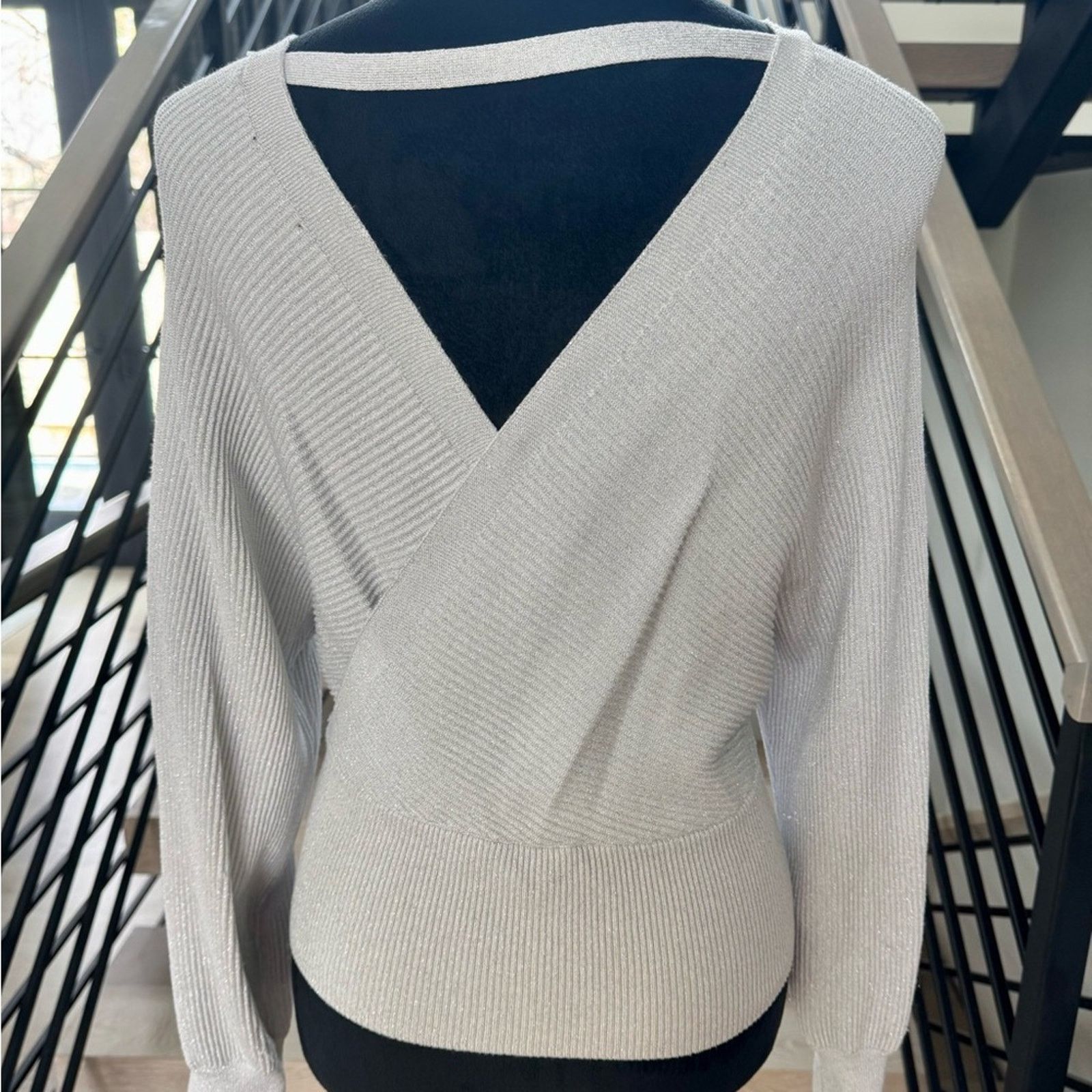 Other New Chic and Shiny Silver V-Neck Sweater size S Size XS / US 0-2 / IT 36-38 - 5 Thumbnail