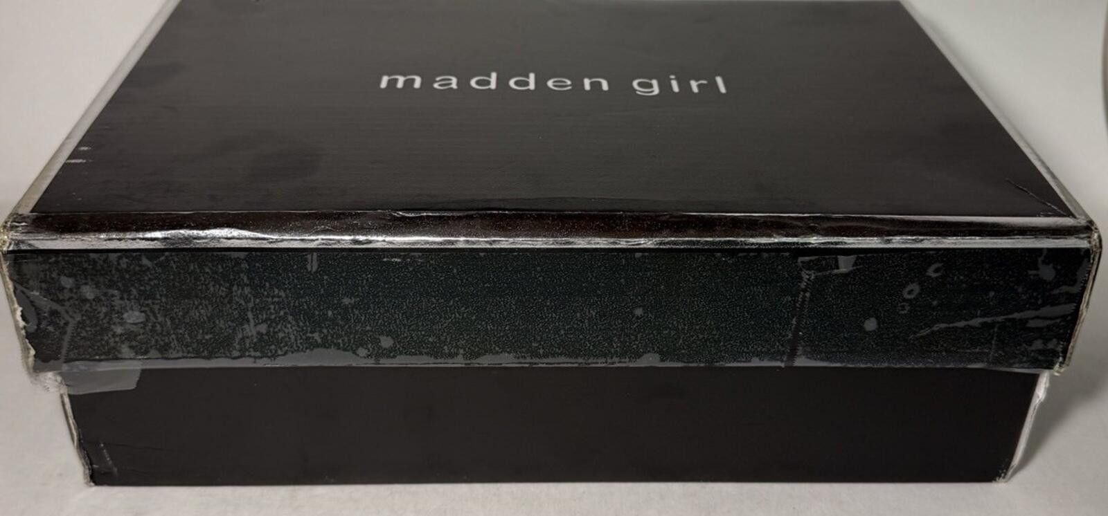 Other MADDEN GIRL Jumper Women's Low Top Sneaker Shoes Salmon Size US 6.5 / IT 36.5 - 7 Thumbnail