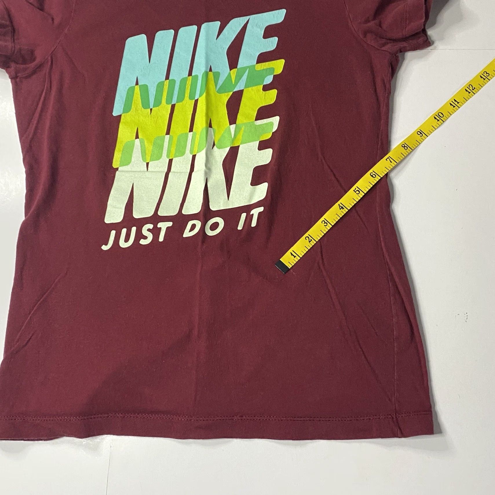 Nike Nike Dri-Fit Shirt Womens Slim Fit Short Sleeve Medium Red T-Shirt Breathable Lightweight Quick Dry Nike Dri-FIT Womens Regular Size L Size L / US 10 / IT 46 - 6 Thumbnail