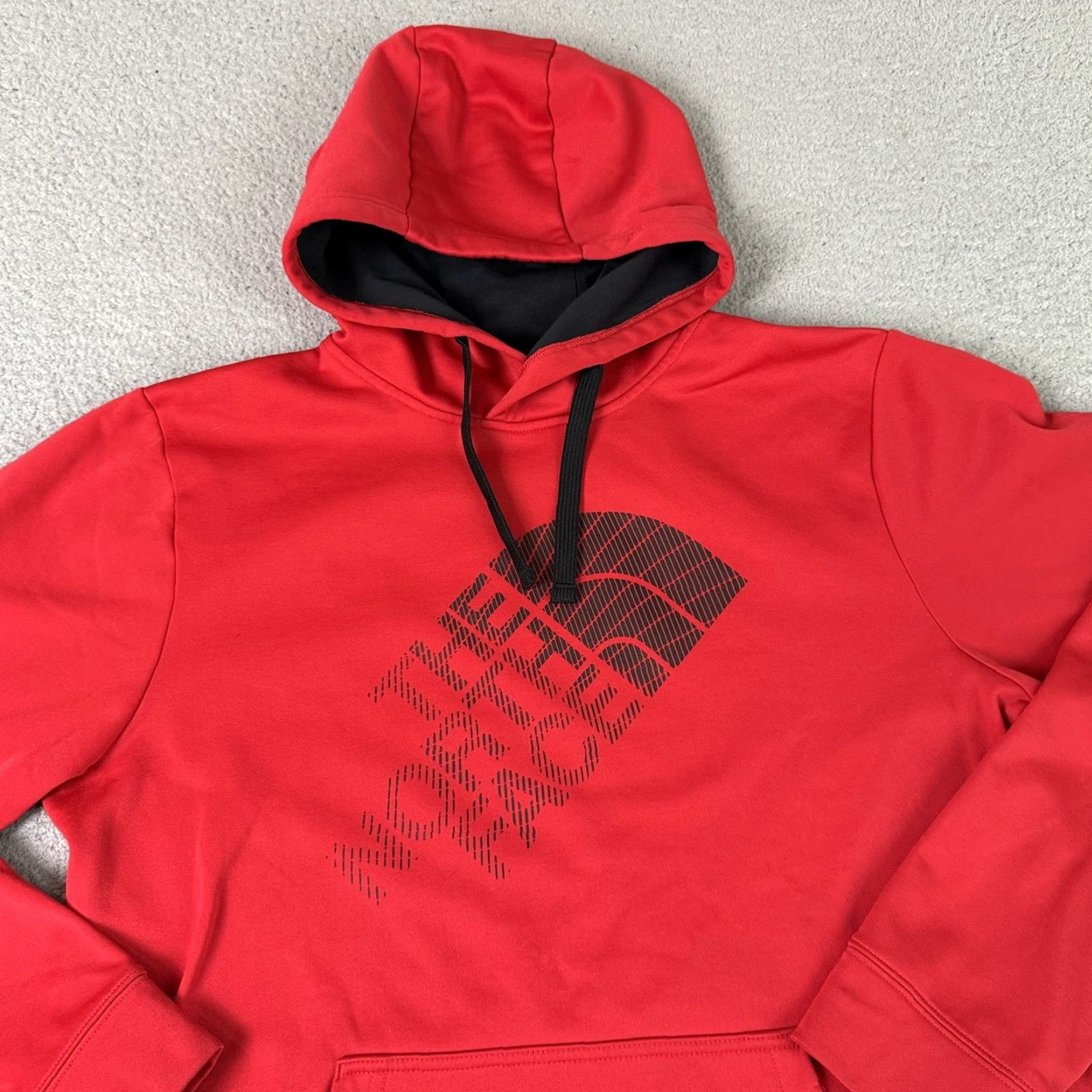 The North Face The North Face Hoodie Mens L Red Fleece Pullover Pockets Logo Sweatshirt L Size US L / EU 52-54 / 3 - 2 Thumbnail