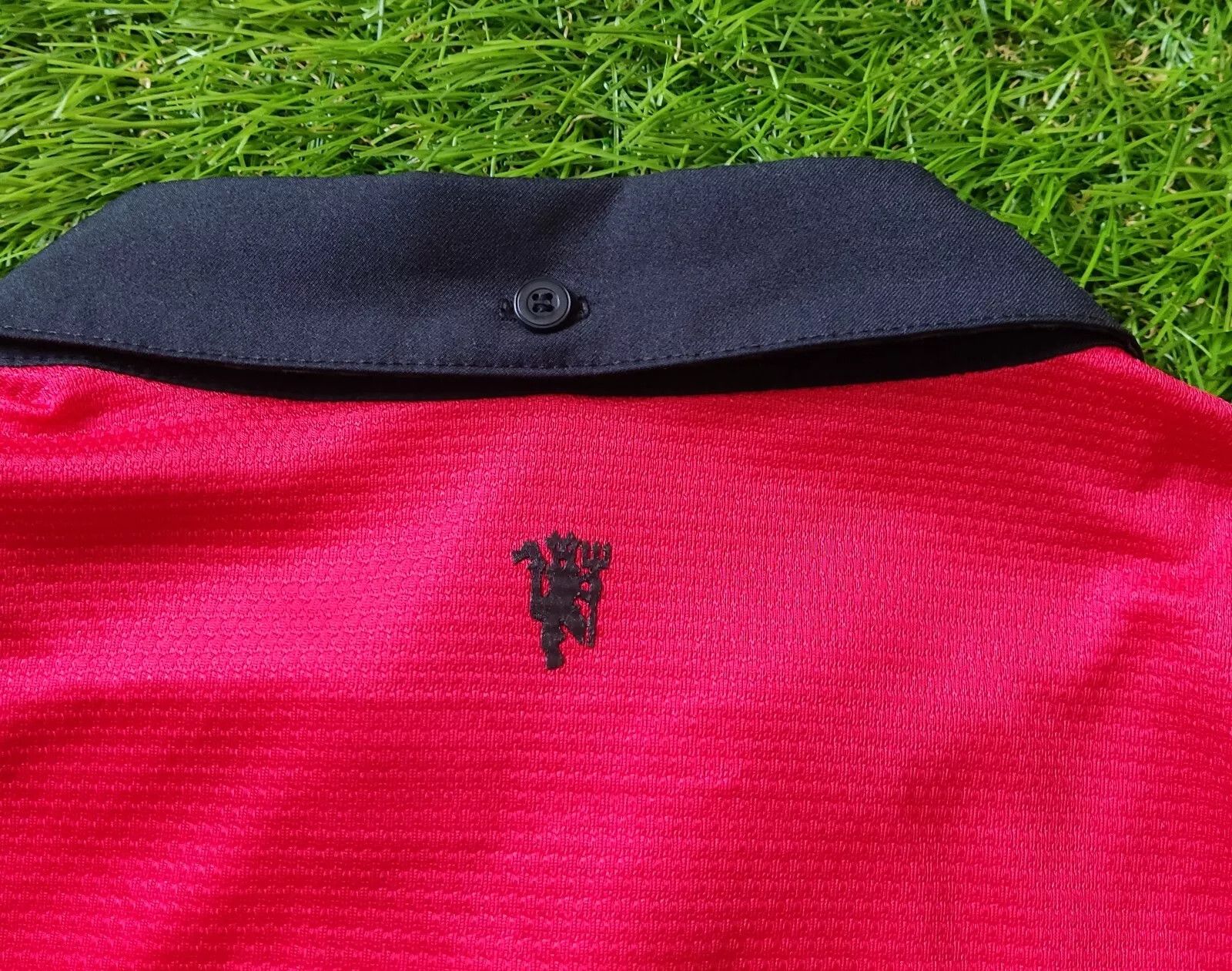Nike MANCHESTER UNITED 2013 2014 FOOTBALL JERSEY TRIKOT NIKE L Size US L / EU 52-54 / 3 - 9 Thumbnail