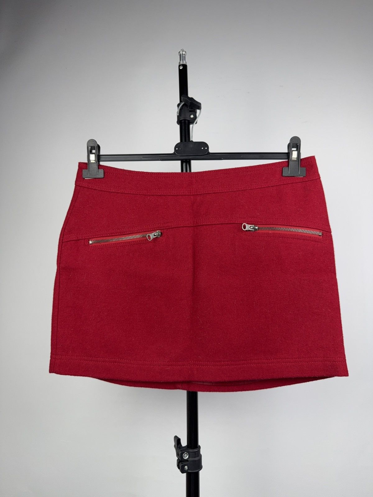 Benetton Luxury Vintage 00s Red Wool Mini Skirt with Zipper Pockets Size 28" / US 6 / IT 42 - 1 Thumbnail