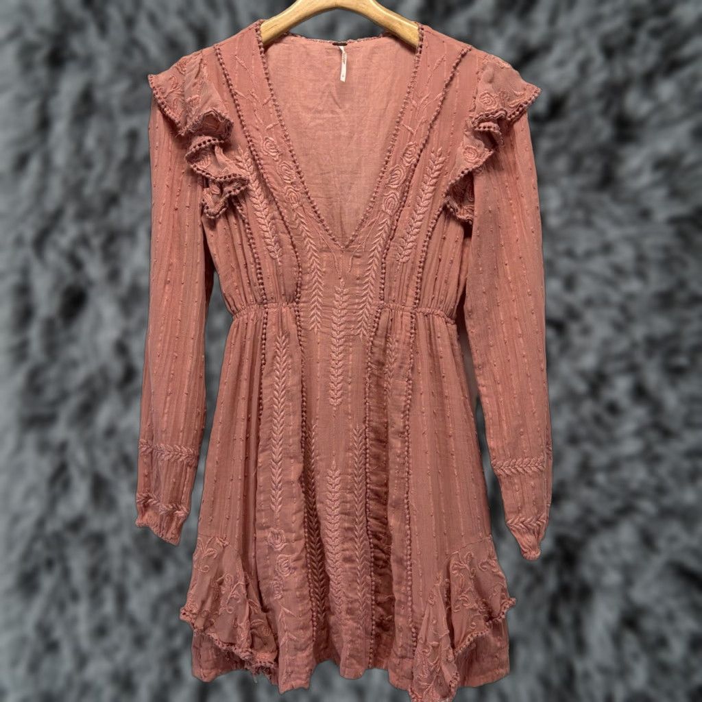 Free People VINTAGE Free People Isabella Mini Dress Sz 0 Pink Embroidered  Long Sleeve Floral Bohemian Womens | Grailed