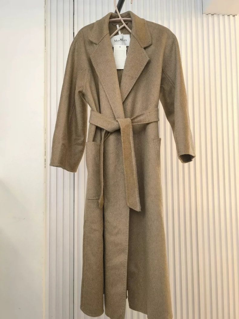 Max Mara 100% water ripple pure cashmere