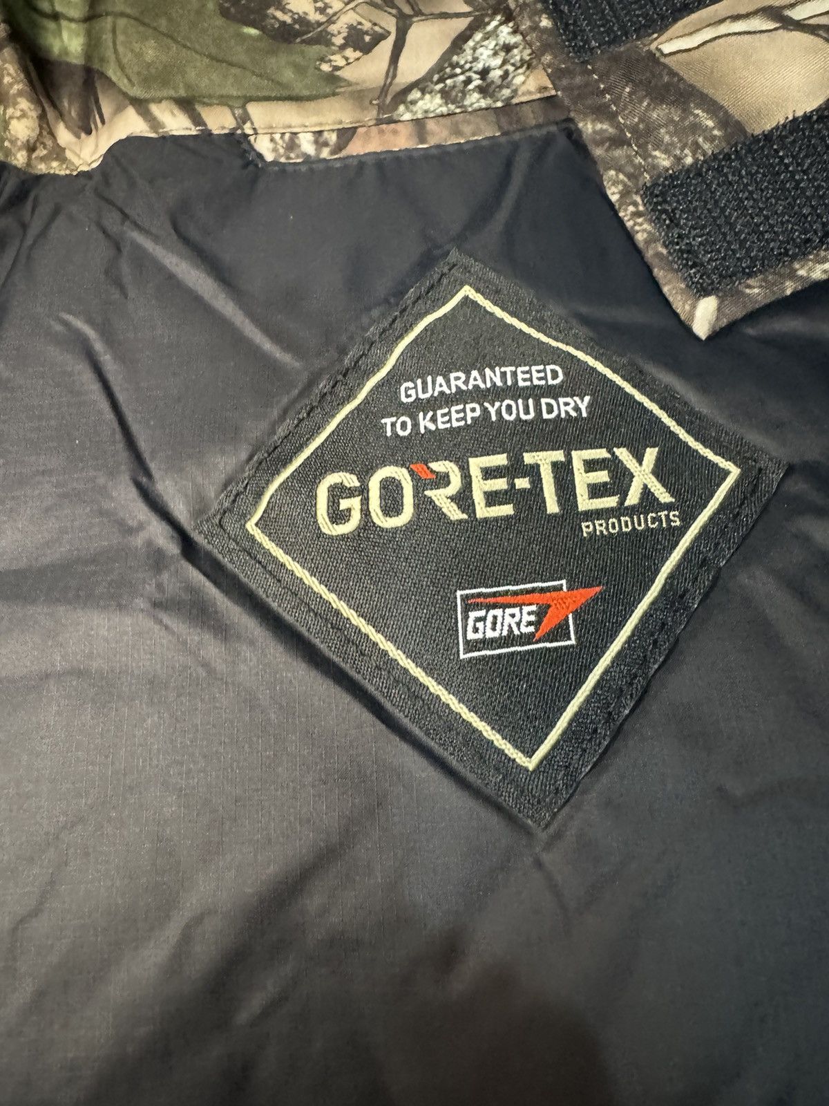 Supreme Supreme GORE-TEX Dog Jacket TrueTimber HTC Fall Camo Size M Size US M / EU 48-50 / 2 - 5 Thumbnail