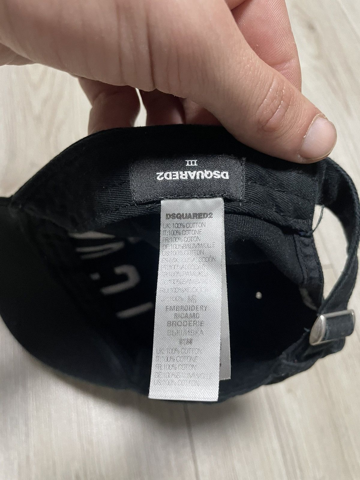 Dsquared2 Vintage Dsquared2 ICON Logo Black Cap Streetwear Hat Size ONE SIZE - 11 Thumbnail