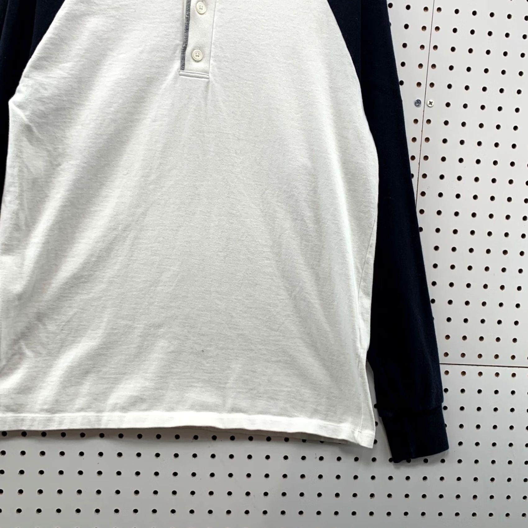 Brandy Melville Brandy Melville John Galt Henley Top Womens One Size White Raglan Long Sleeve Size ONE SIZE - 5 Thumbnail