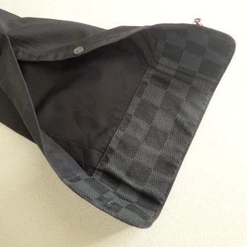 Louis Vuitton Louis Vuitton Damier Graphite Black Button-Up Shirt Size US M / EU 48-50 / 2 - 5 Thumbnail