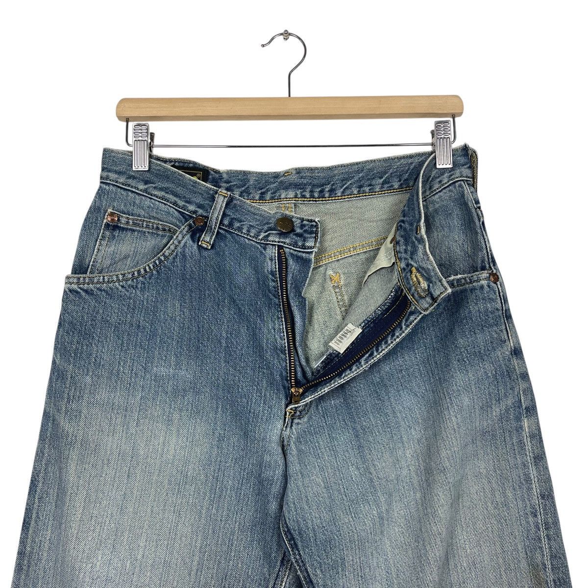 Japanese Brand Vintage 90s Lee Rider Zipper fly Ripped Denim W31 Size US 31 - 8 Thumbnail