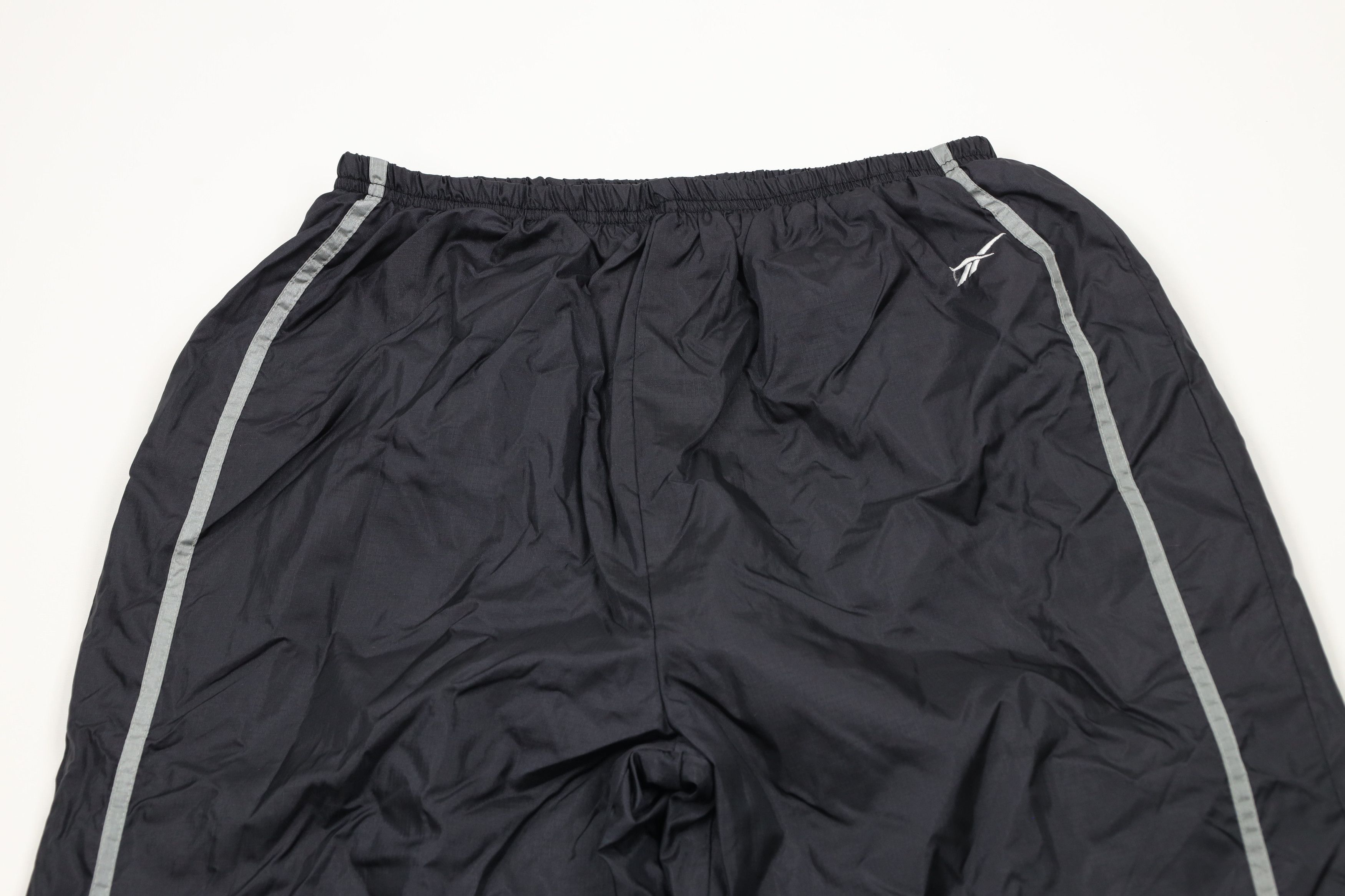 Reebok × Vintage Vintage 90s Reebok Logo Lined Nylon Windbreaker Pants Black Size US 36 / EU 52 - 2 Thumbnail