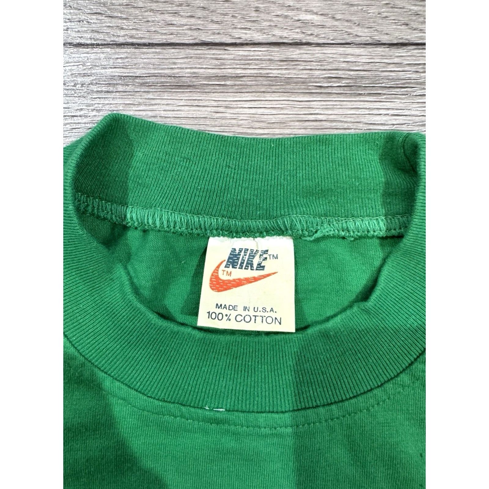 Nike VINTAGE Nike T-Shirt Green S/M Short Sleeve Mens 1980s Made in USA Beaverton Oregon Logo Size US S / EU 44-46 / 1 - 7 Thumbnail