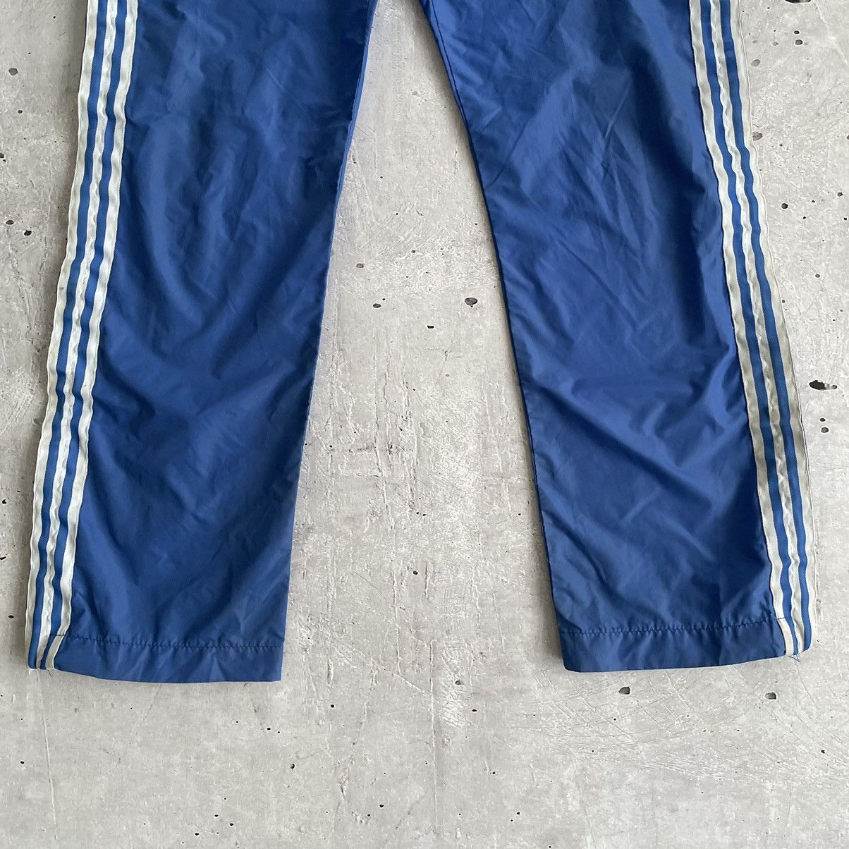 Adidas × Vintage Vintage 80’s Adidas Archive nylon trackpants made in France Size US 36 / EU 52 - 3 Thumbnail