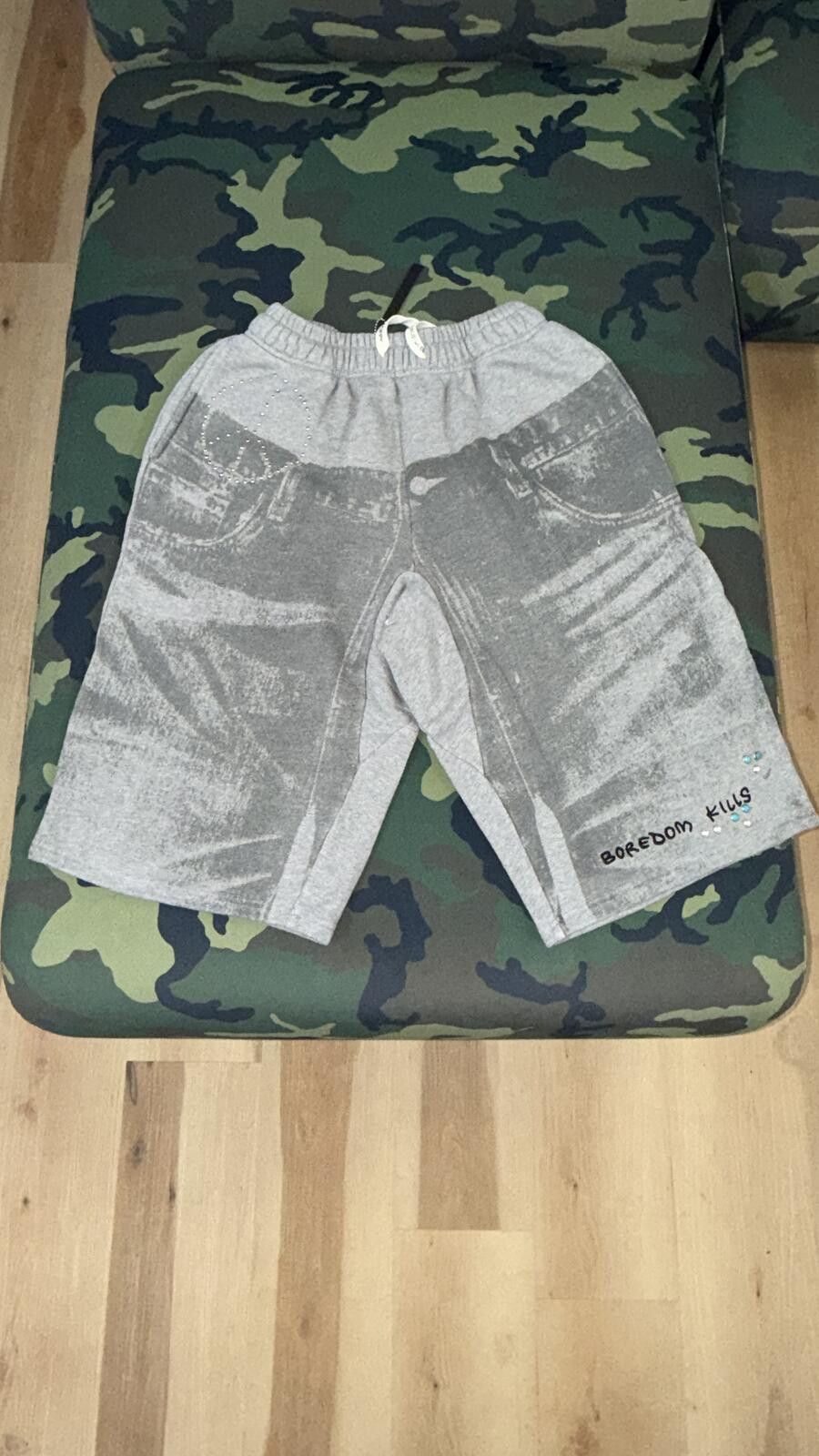 Other Boredom Kills Denim Print Sweat Shorts Size US 38 / EU 54 - 1 Thumbnail