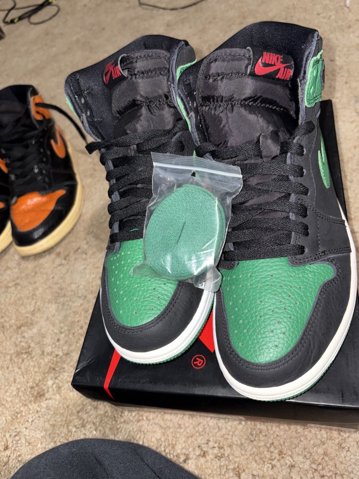 Jordan Brand Air jordan 1 Pine green 2.0 Size US 8 / EU 41 - 7 Thumbnail