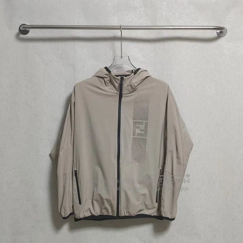 Fendi Fendi 24' Logo printed zip-up jacket Size US S / EU 44-46 / 1 - 1 Thumbnail
