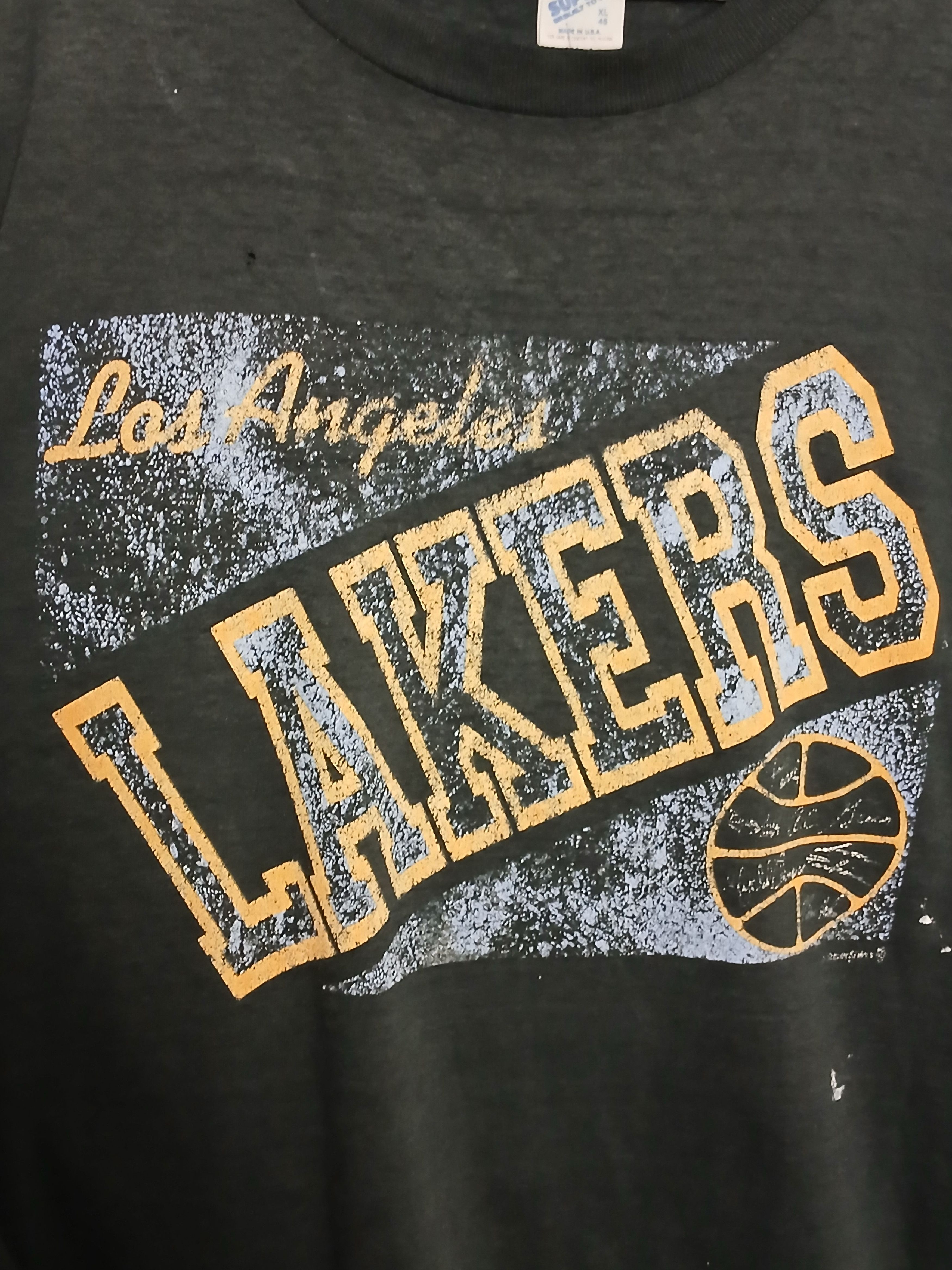 NBA Vintage NBA Los Angeles Lakers Basketball T-Shirt Size US XL / EU 56 / 4 - 3 Thumbnail