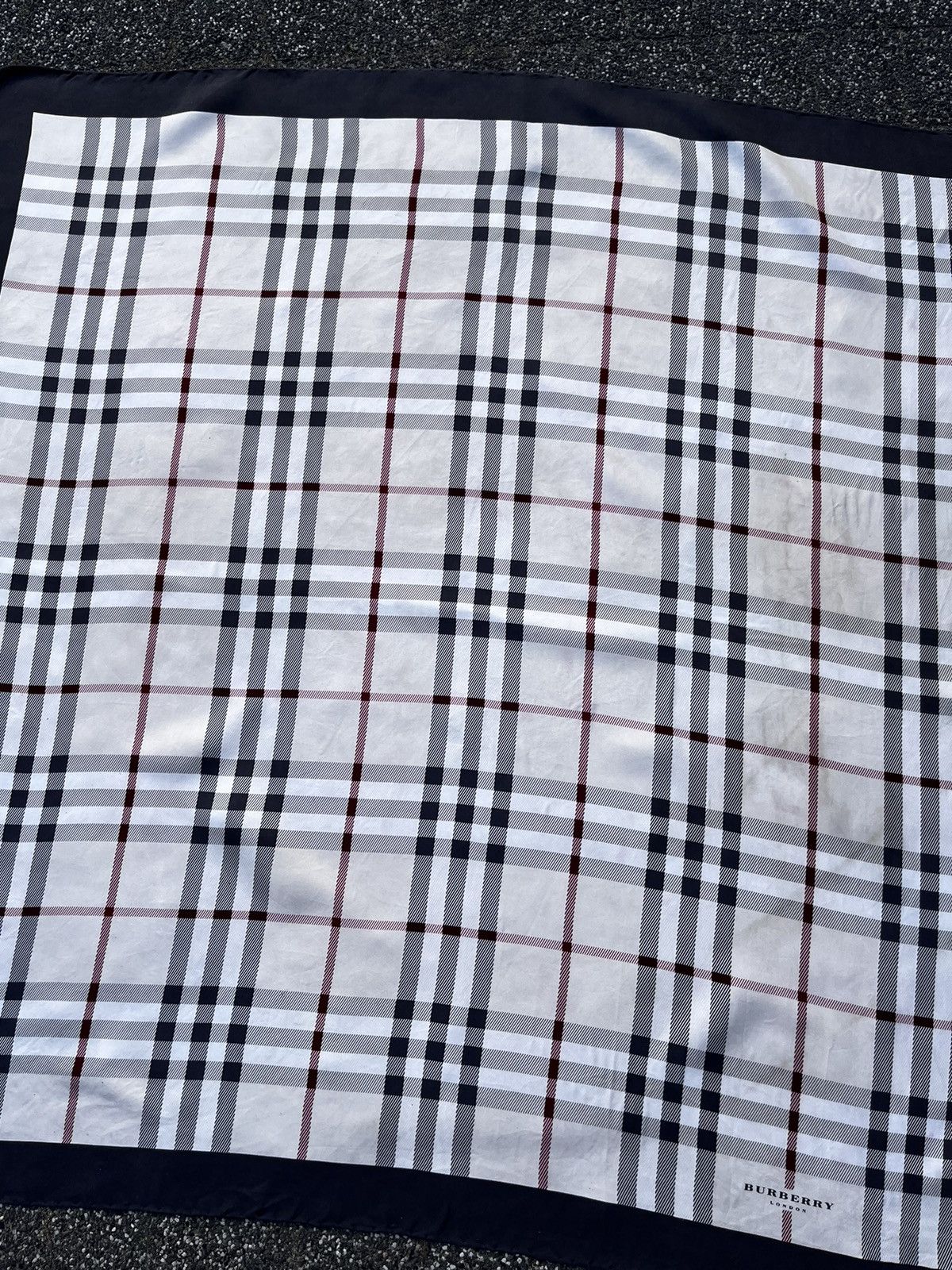 Burberry × Other 🔥BURBERRY NOVA CHECK LUXURY HANDKERCHIEF BANDANA NECKERCHIEF Size ONE SIZE - 9 Thumbnail