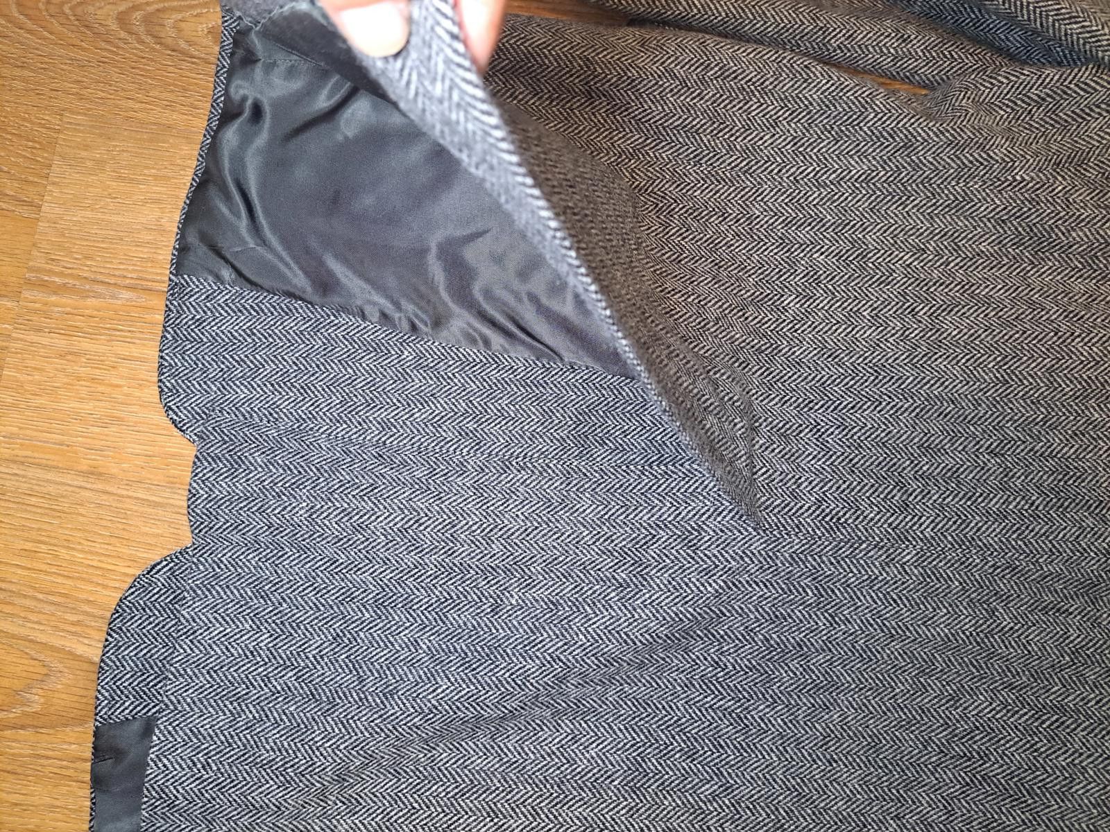 Hart Schaffner Marx Hart Schaffner Marx Sport Coat Mens 42R Herringbone Wool Size 42R - 9 Thumbnail
