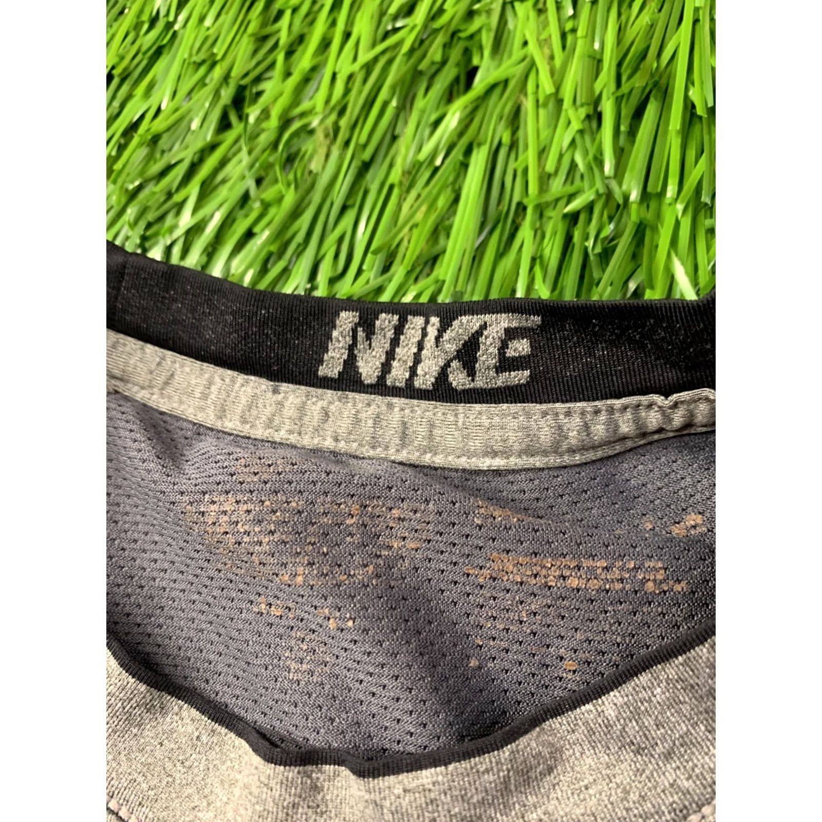 Nike NIKE Pro Combat Dri-FIT 2011 Compression Training Shirt Jersey L Gray Men Nike Pro Combat Dri-FIT Shirt L Mens Size US L / EU 52-54 / 3 - 7 Thumbnail