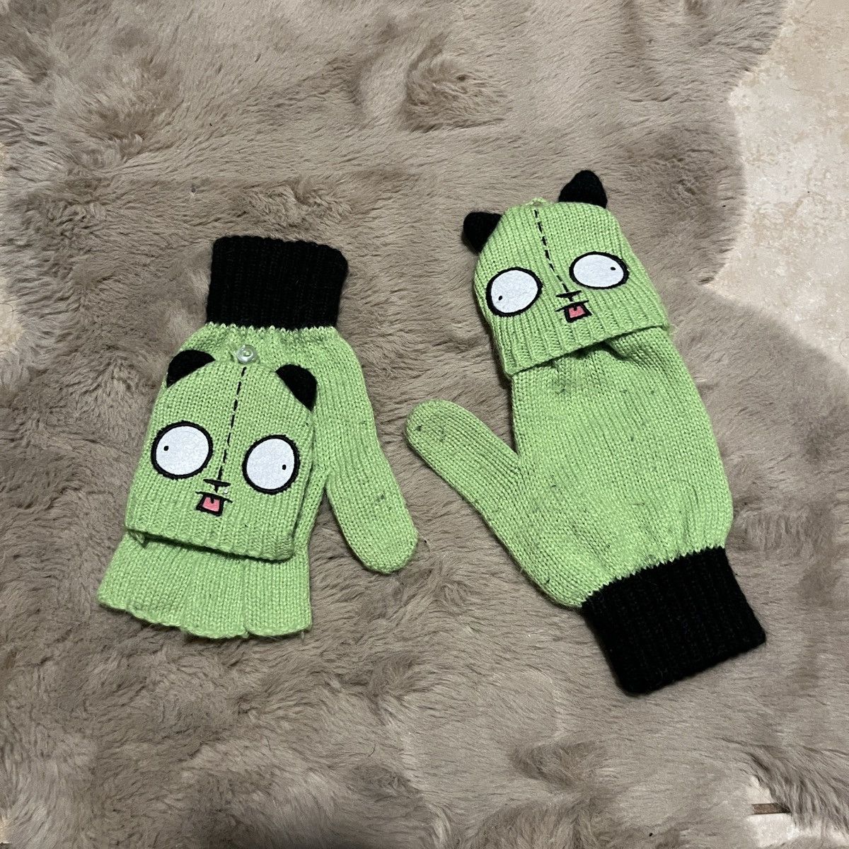 image of Vintage Invader Zim Gir Knit Convertible Gloves in Green, Men's